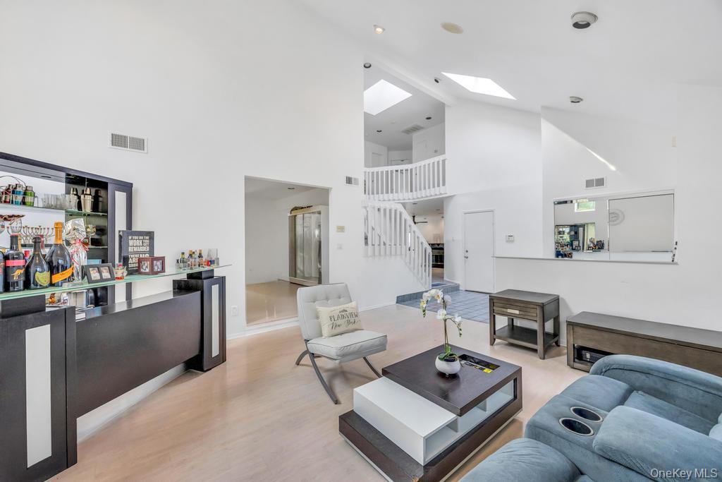 #7 photo, 34 Gloria Place, Plainview , NY 11803