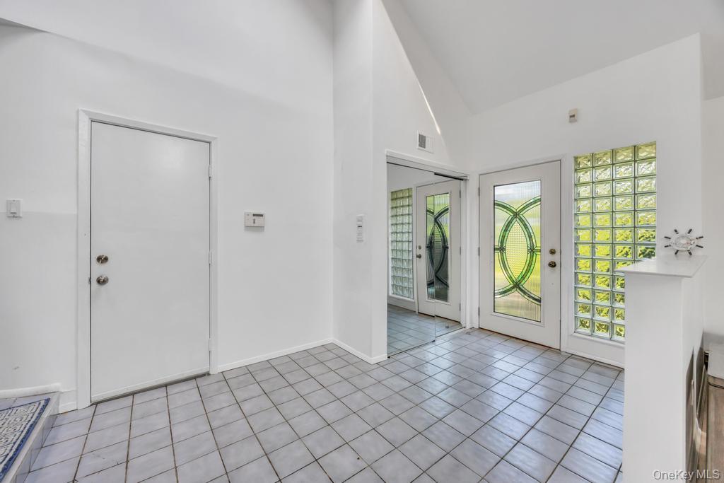 #8 photo, 34 Gloria Place, Plainview , NY 11803