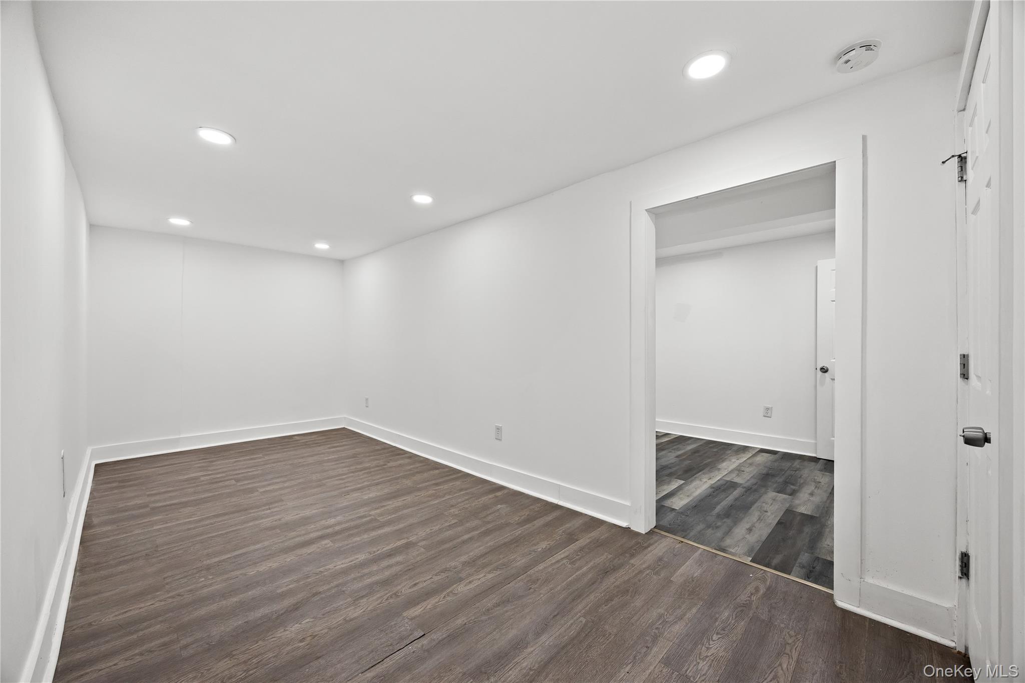 #10 photo, 2211 De Reimer Avenue, ブロンクス区 Bronx , NY 10475