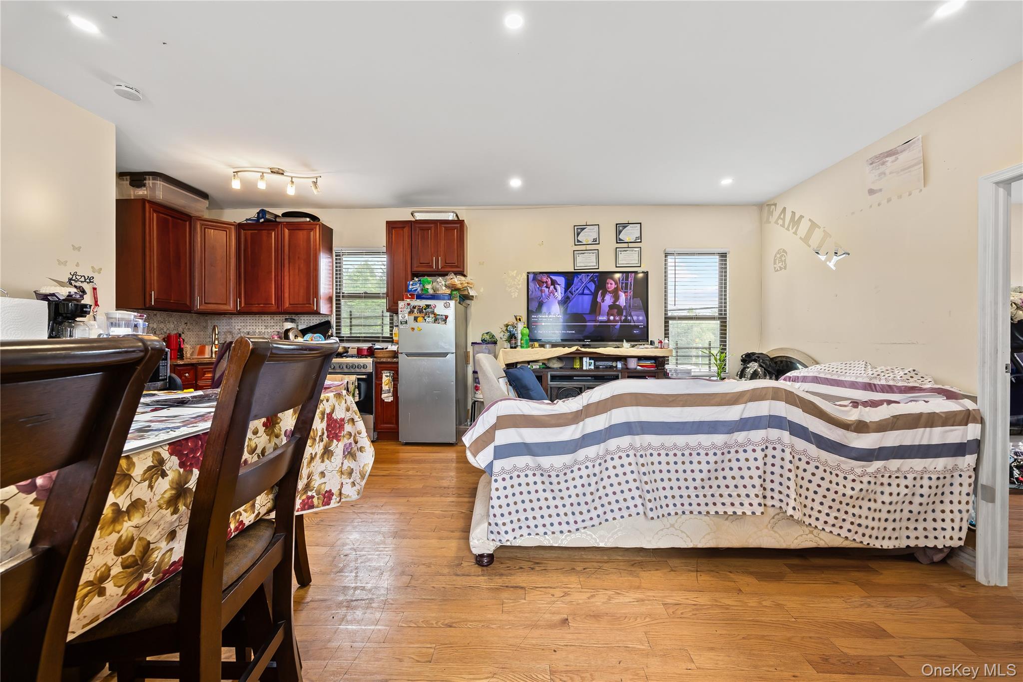 #20 photo, 2211 De Reimer Avenue, ブロンクス区 Bronx , NY 10475