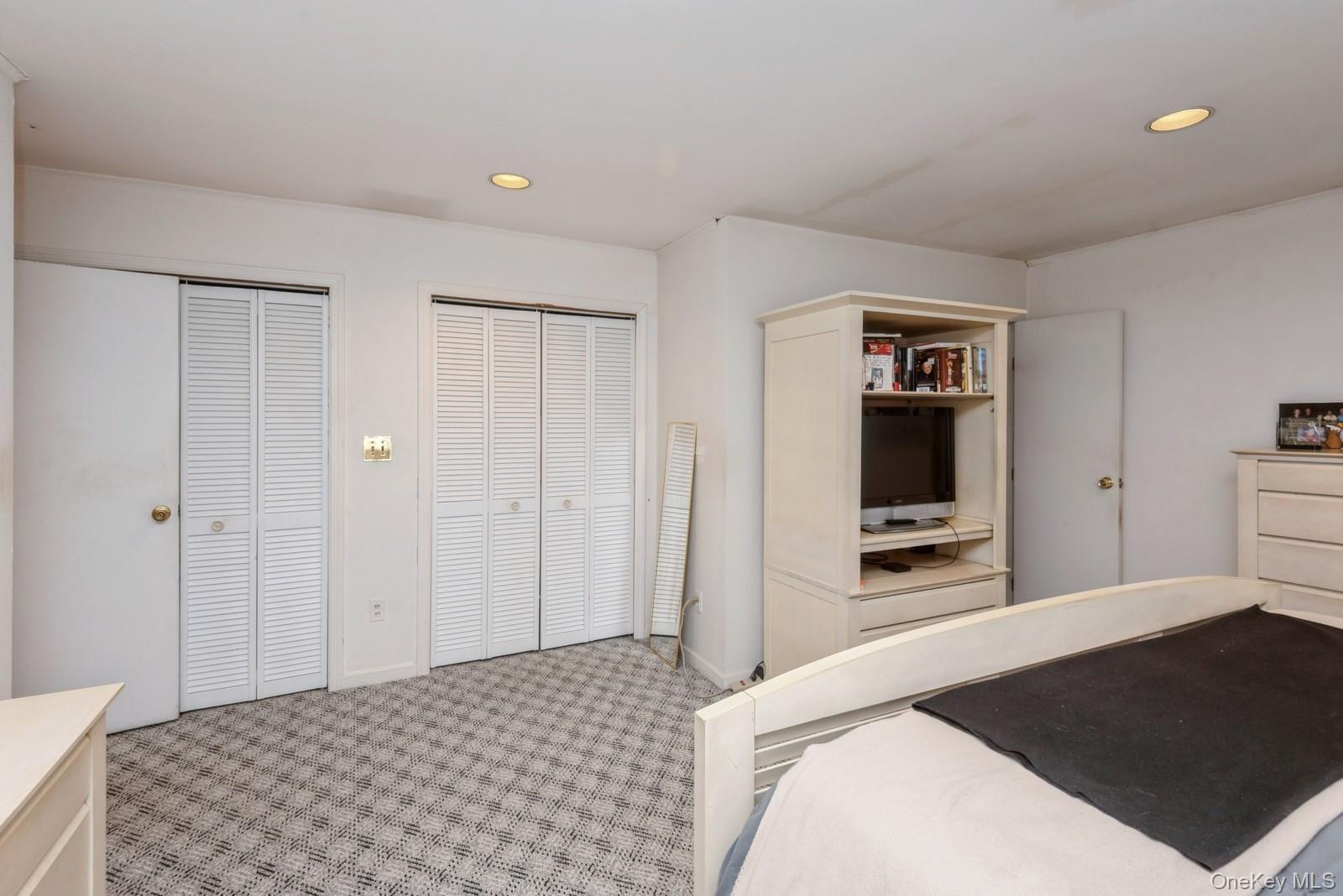 #17 photo, 511 Redwood Drive, Cedarhurst , NY 11516