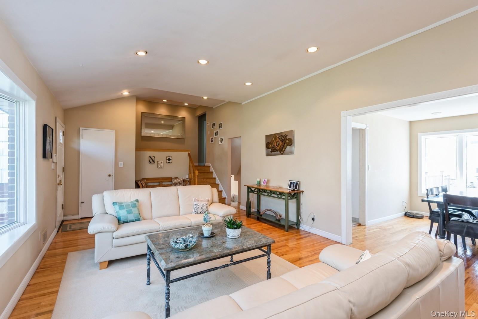 #5 photo, 511 Redwood Drive, Cedarhurst , NY 11516