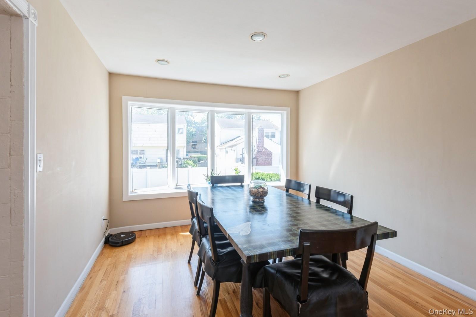 #7 photo, 511 Redwood Drive, Cedarhurst , NY 11516