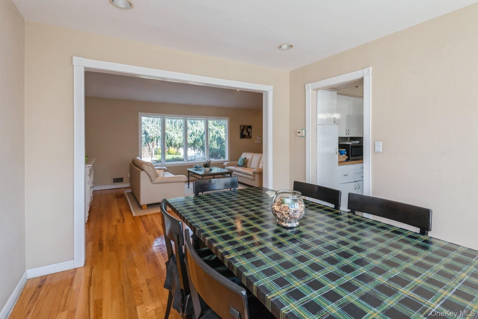 #9 photo, 511 Redwood Drive, Cedarhurst , NY 11516