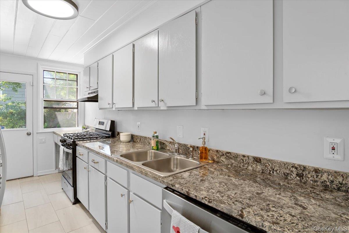 #10 photo, 13 Potters Court, ナッソー郡 Great Neck , NY 11024