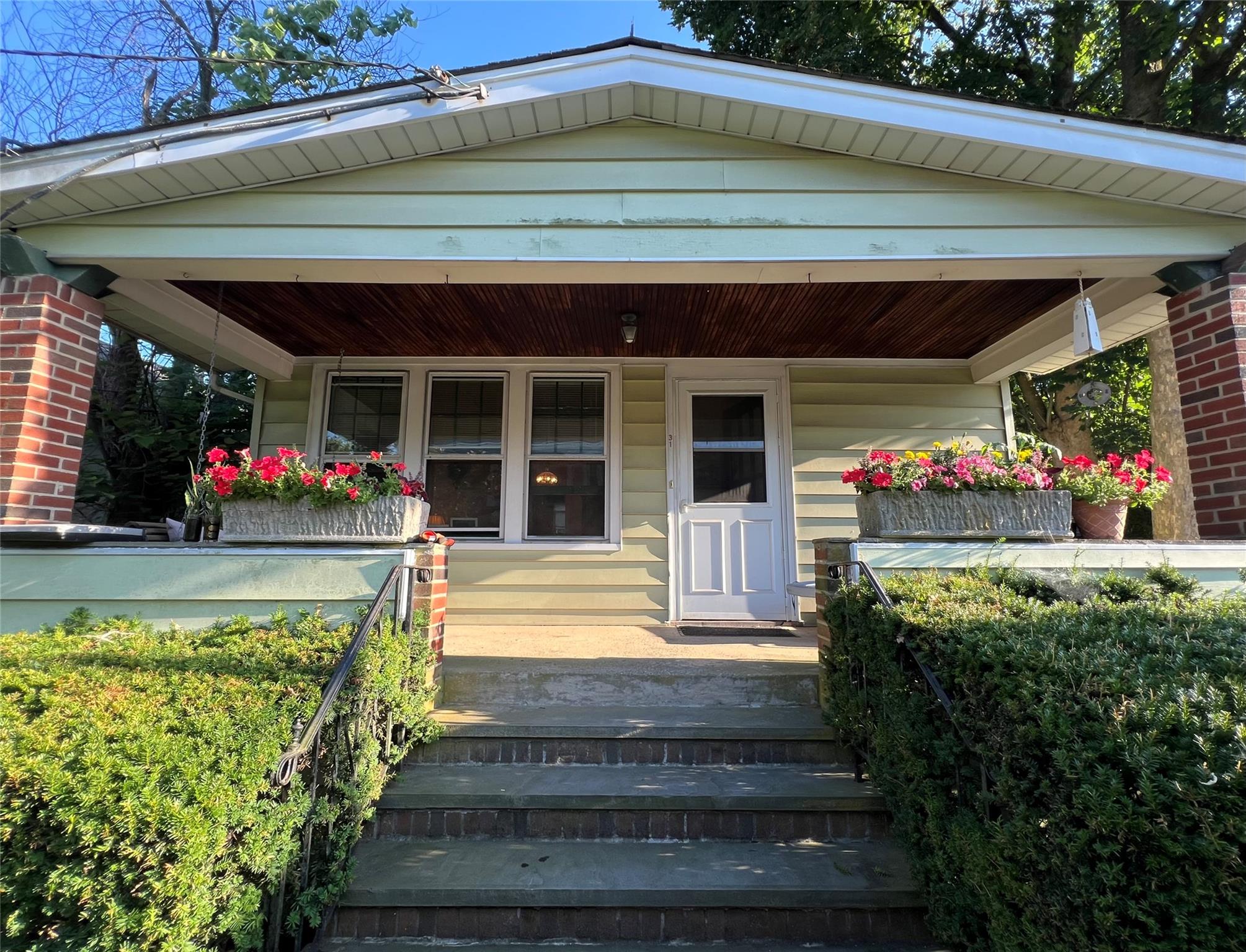 #1 photo, 31 9th Avenue, 長島 Sea Cliff , NY 11579