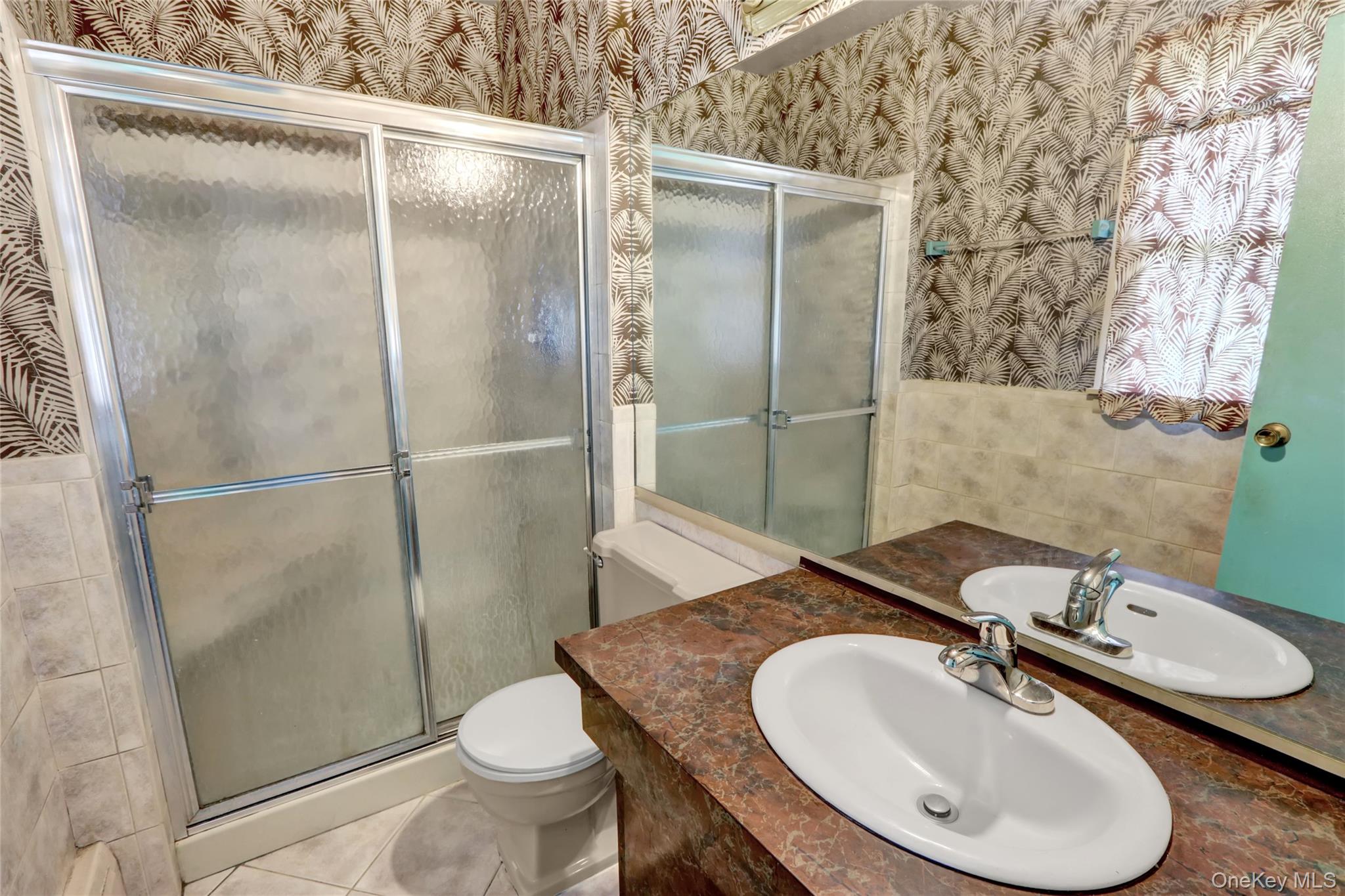 #16 photo, 4 Tulip Grove Drive, 東長島 Lake Grove , NY 11755