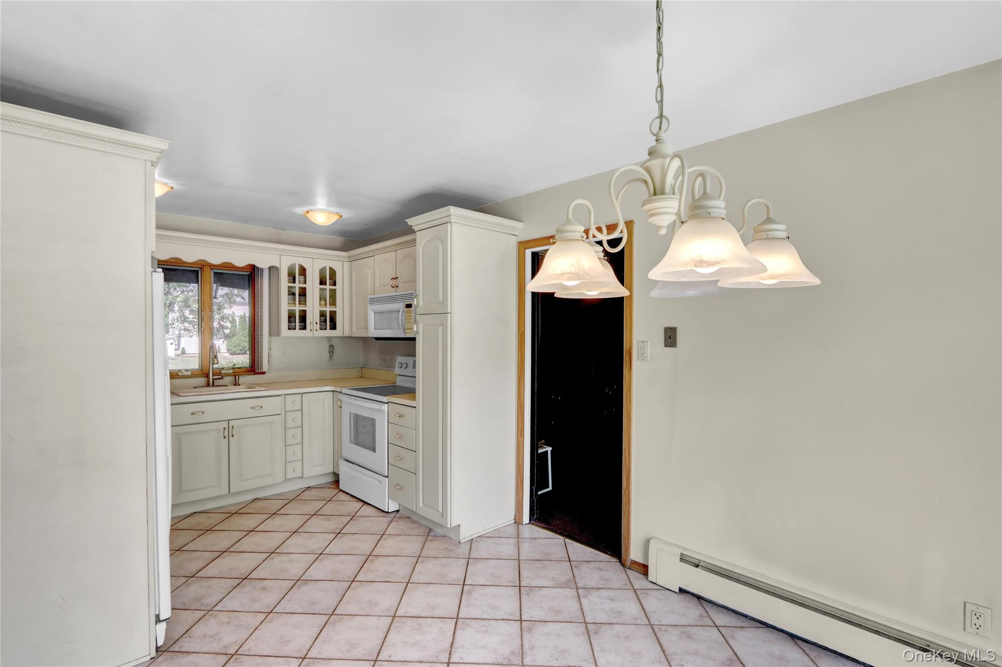 #18 photo, 4 Tulip Grove Drive, 東長島 Lake Grove , NY 11755