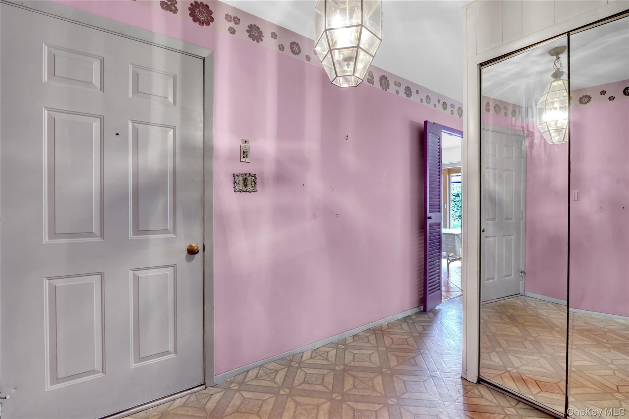 #4 photo, 4 Tulip Grove Drive, 東長島 Lake Grove , NY 11755