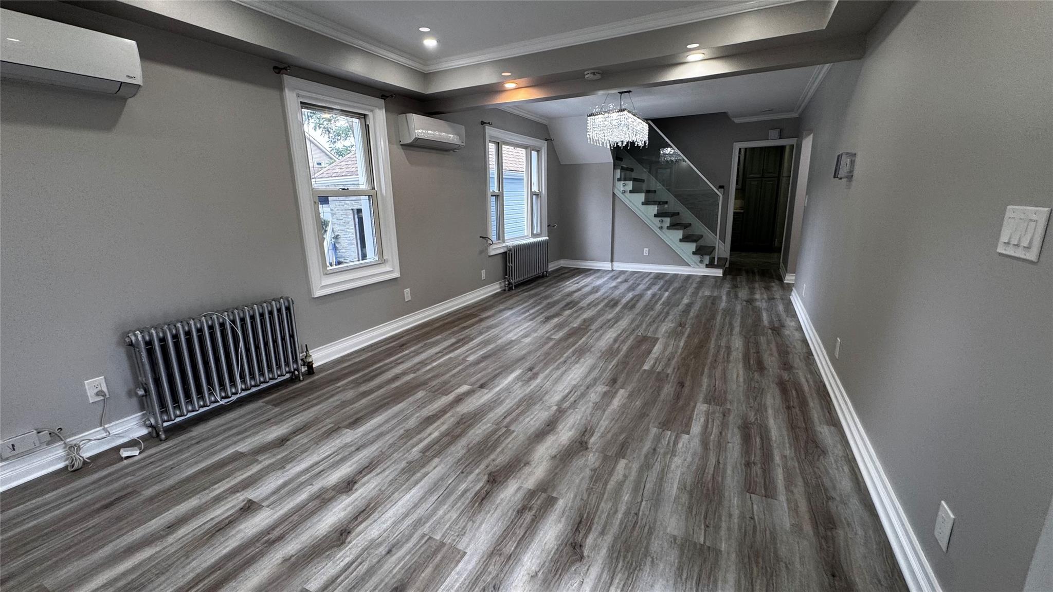 #3 photo, 220 Grand Avenue, ナッソー郡 Freeport , NY 11520