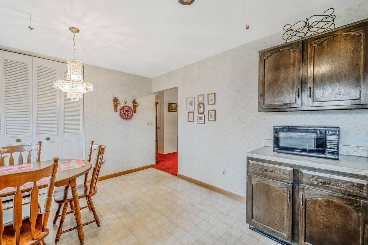 #18 photo, 9 Fenwick Avenue, サフォーク郡 Farmingville , NY 11738