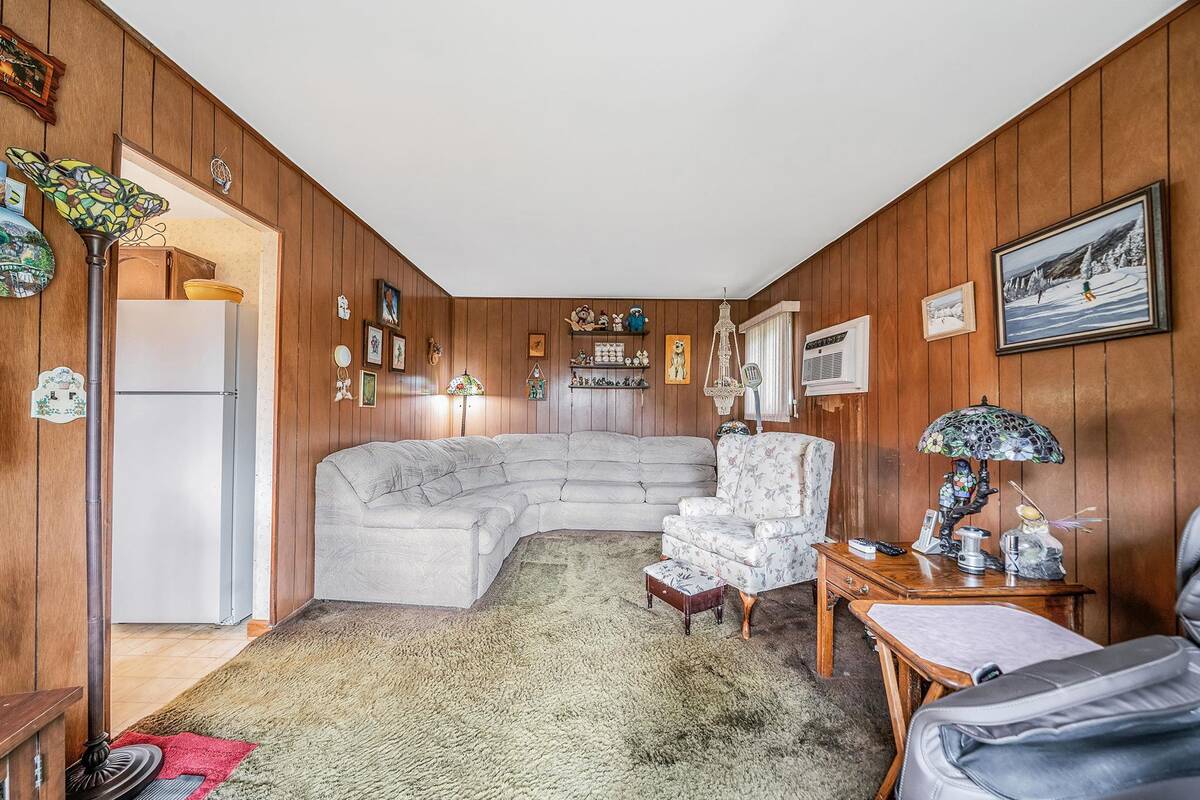 #20 photo, 9 Fenwick Avenue, サフォーク郡 Farmingville , NY 11738