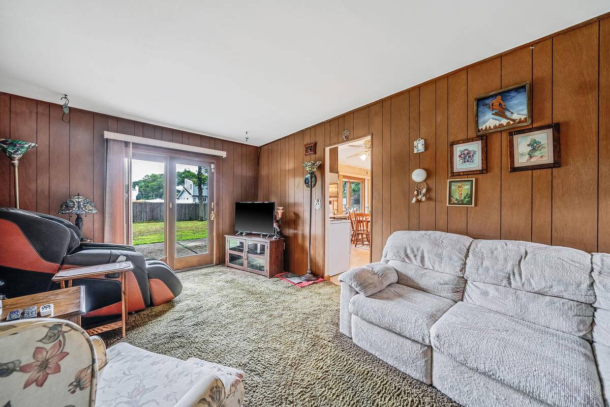 #21 photo, 9 Fenwick Avenue, サフォーク郡 Farmingville , NY 11738