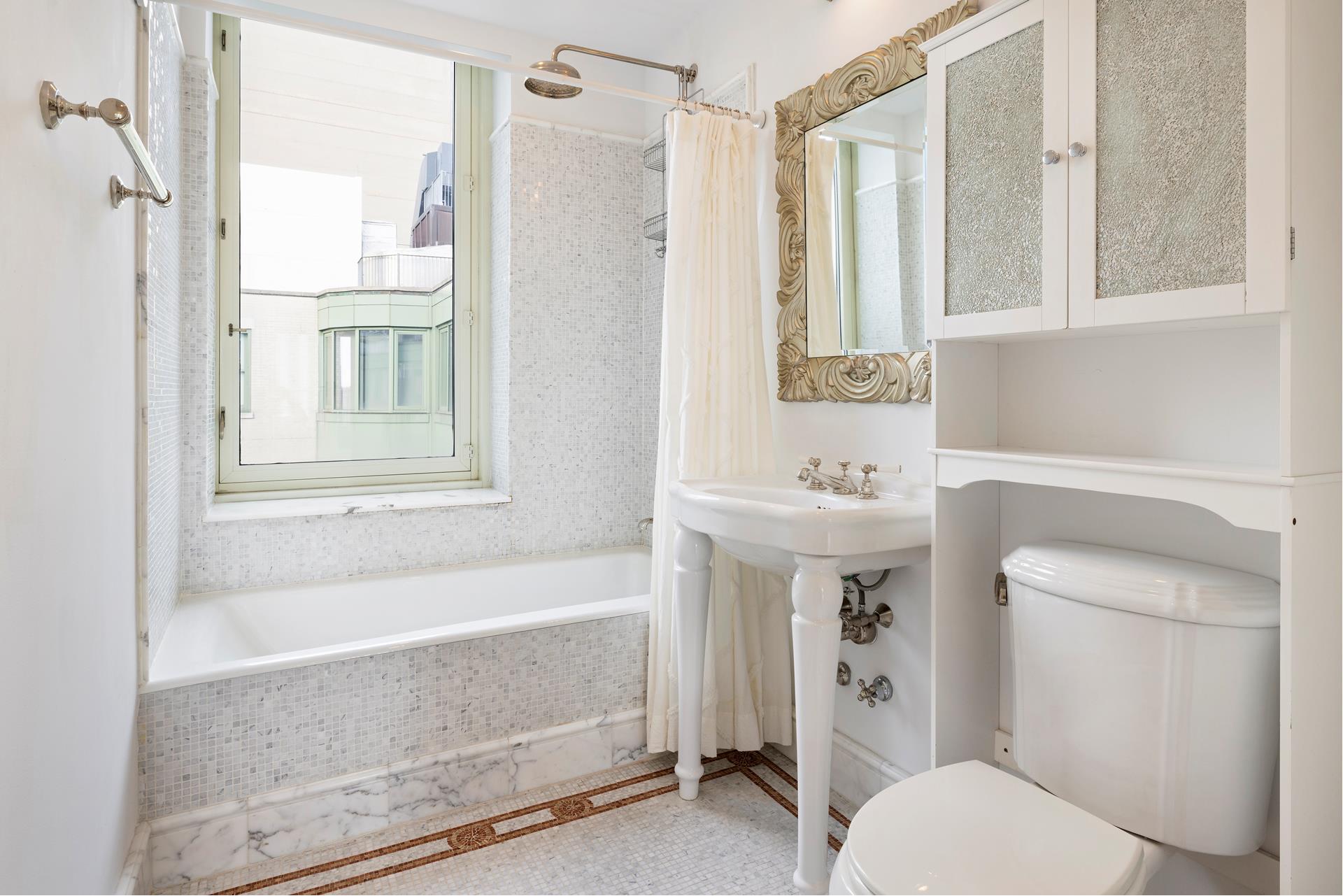 #10 photo, 1 CENTRAL Park S, マンハッタン Central Park South , NY 10019