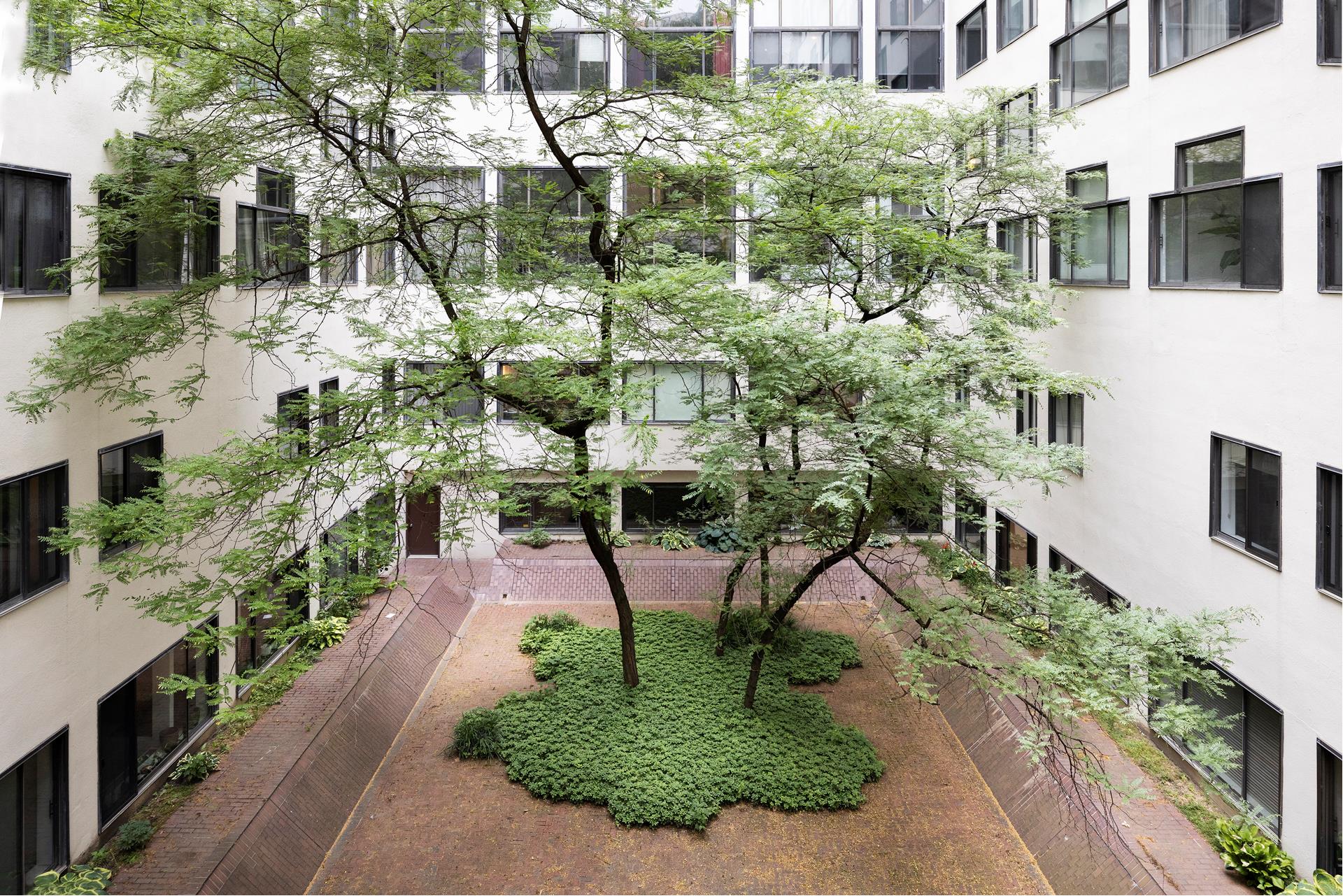 #14 photo, 77 BLEECKER Street, マンハッタン Greenwich Village , NY 10012