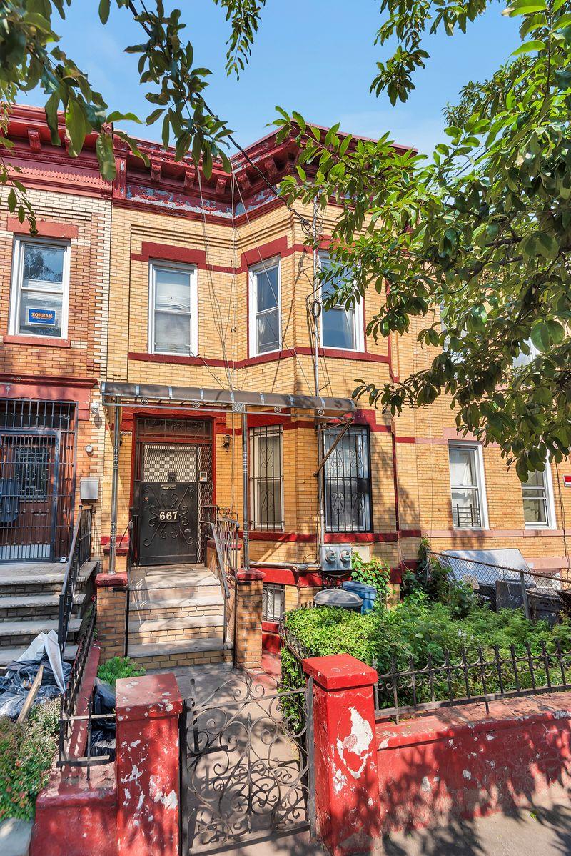 #1 photo, 667 SHEFFIELD Avenue, 브루클린 East New York , NY 11207