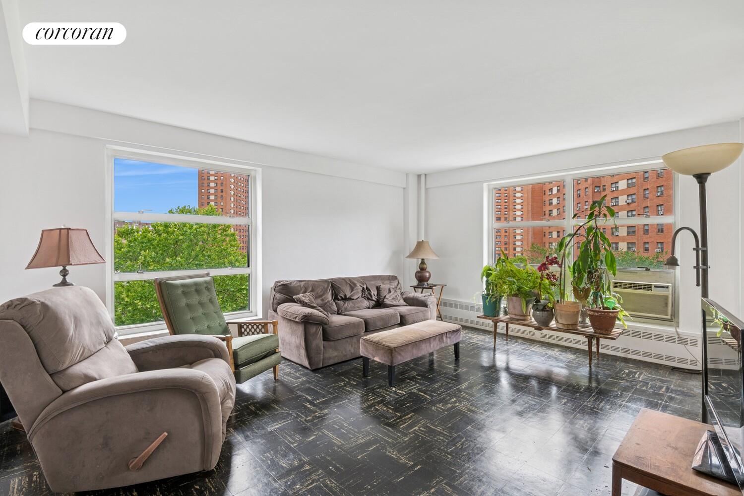 #3 photo, 70 LA SALLE Street, マンハッタン Morningside Heights , NY 10027