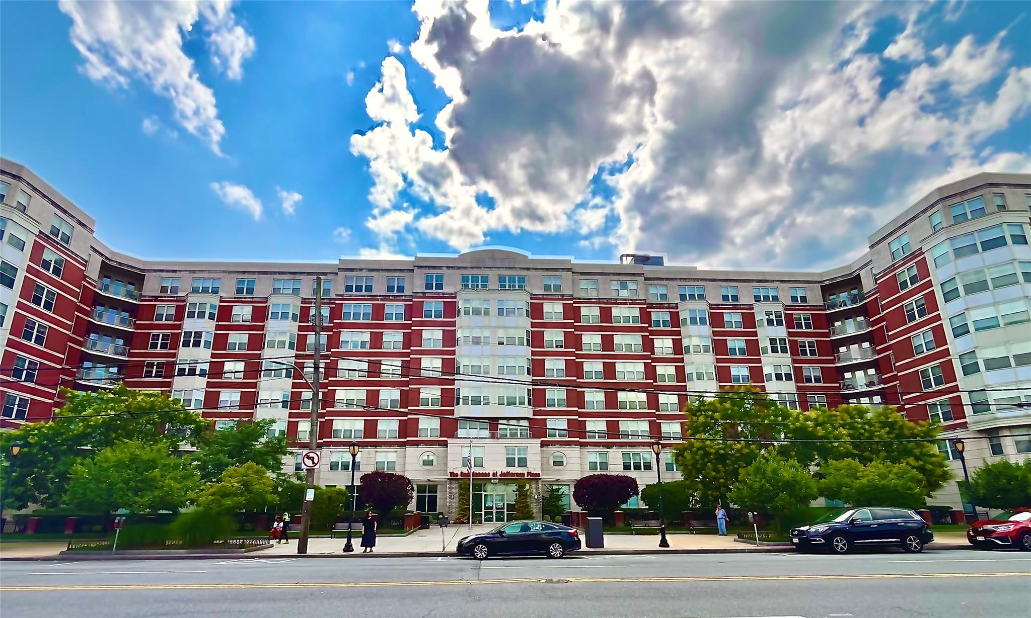 #1 photo, 300 Mamaroneck Avenue, 뉴욕주 White Plains , NY 10605