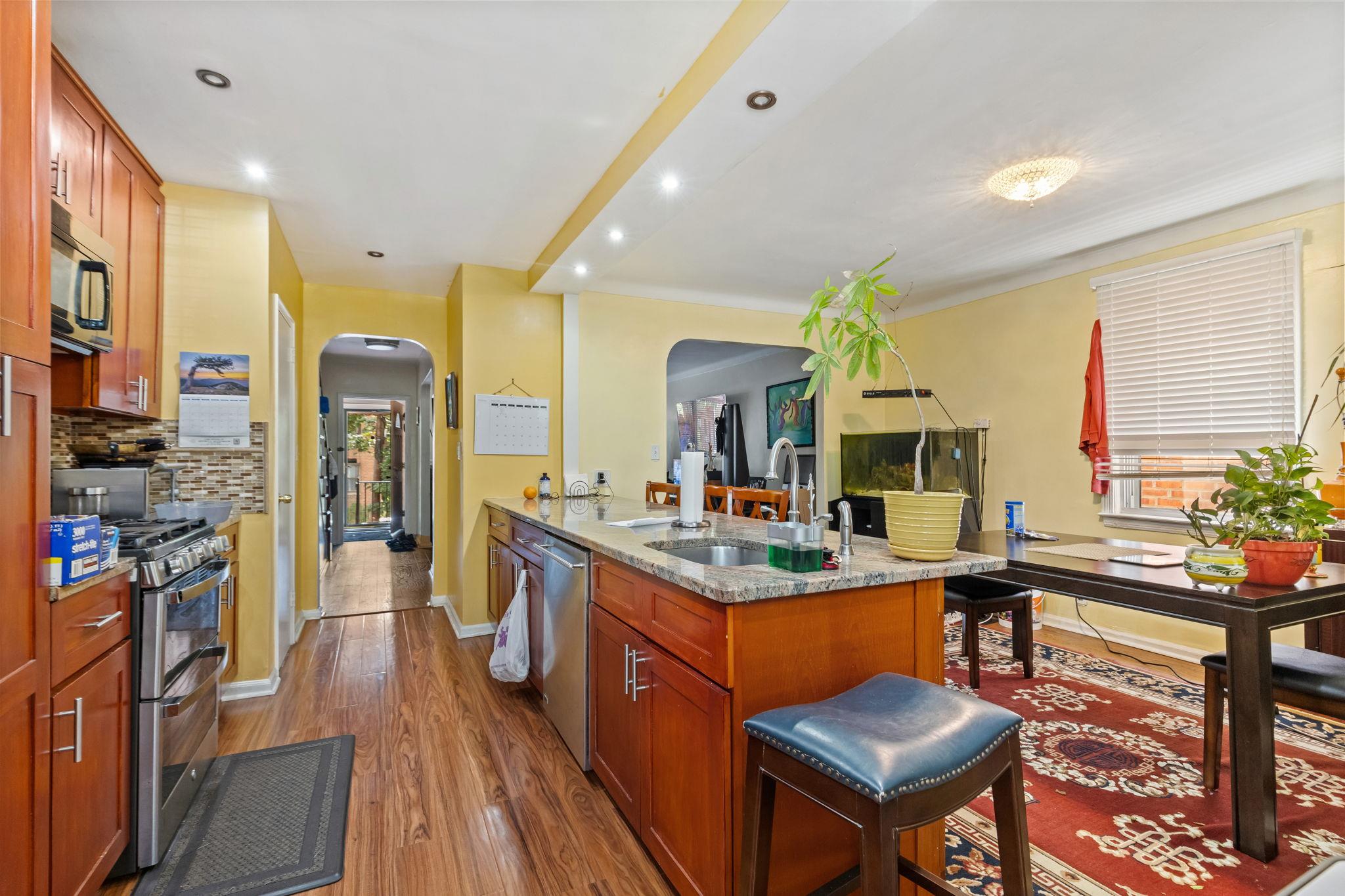 #9 photo, 2129 Muliner Avenue, 布朗士 Bronx , NY 10462