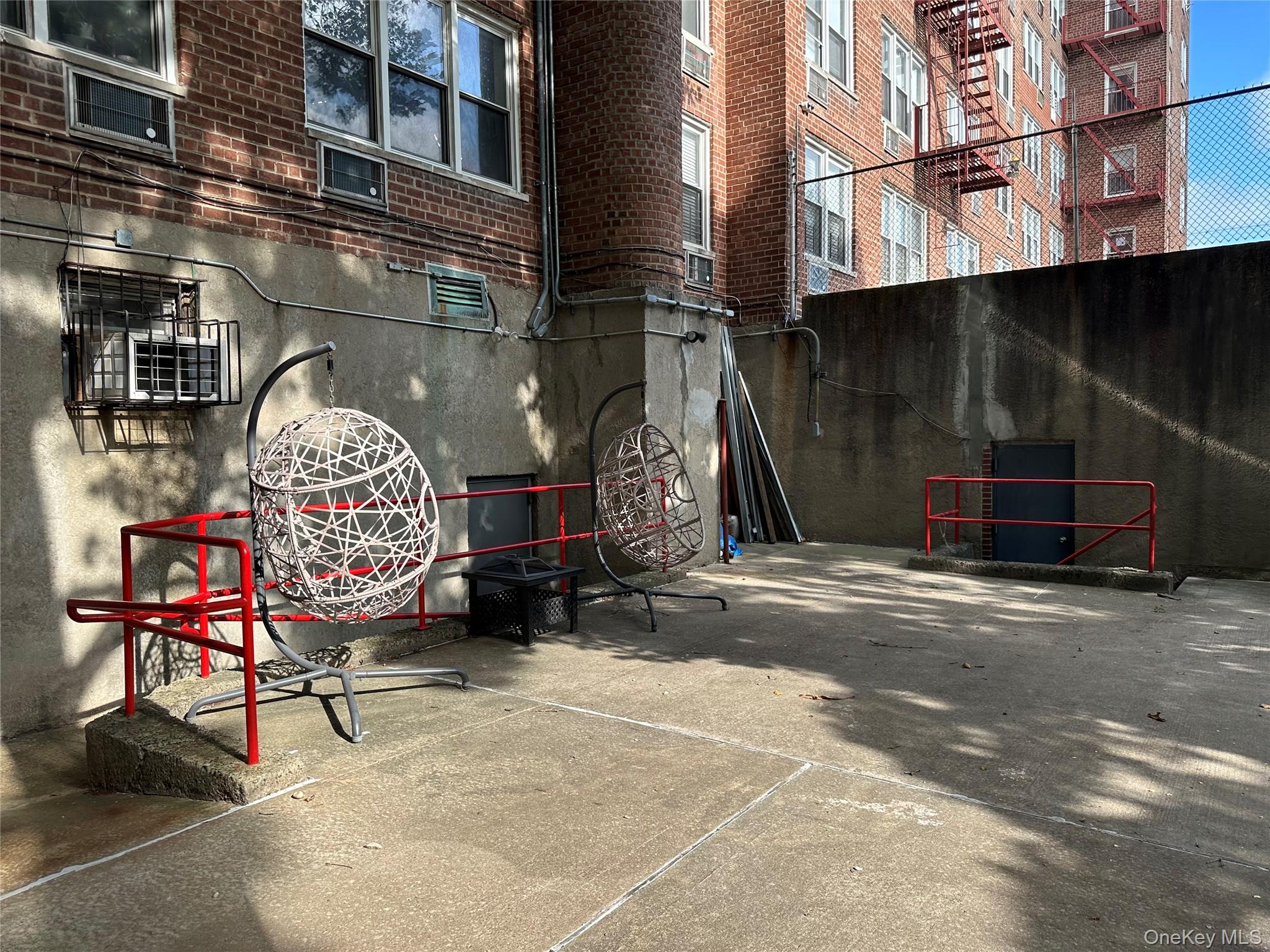 #16 photo, 1530 E 8th Street, ブルックリン区 Brooklyn , NY 11230