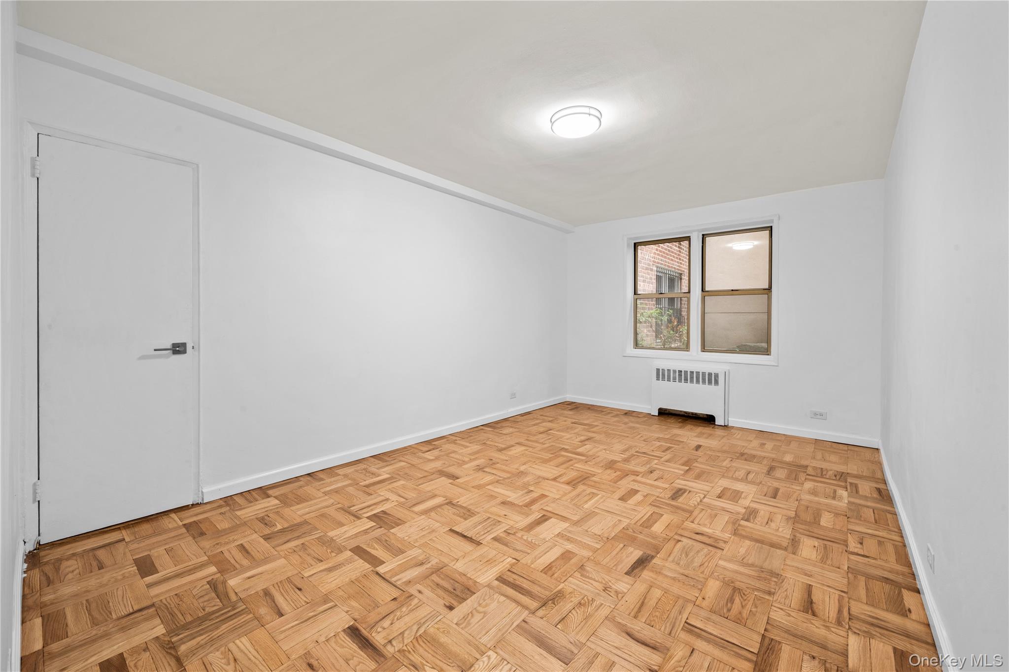 #7 photo, 3720 Independence Avenue, ブロンクス区 Bronx , NY 10463