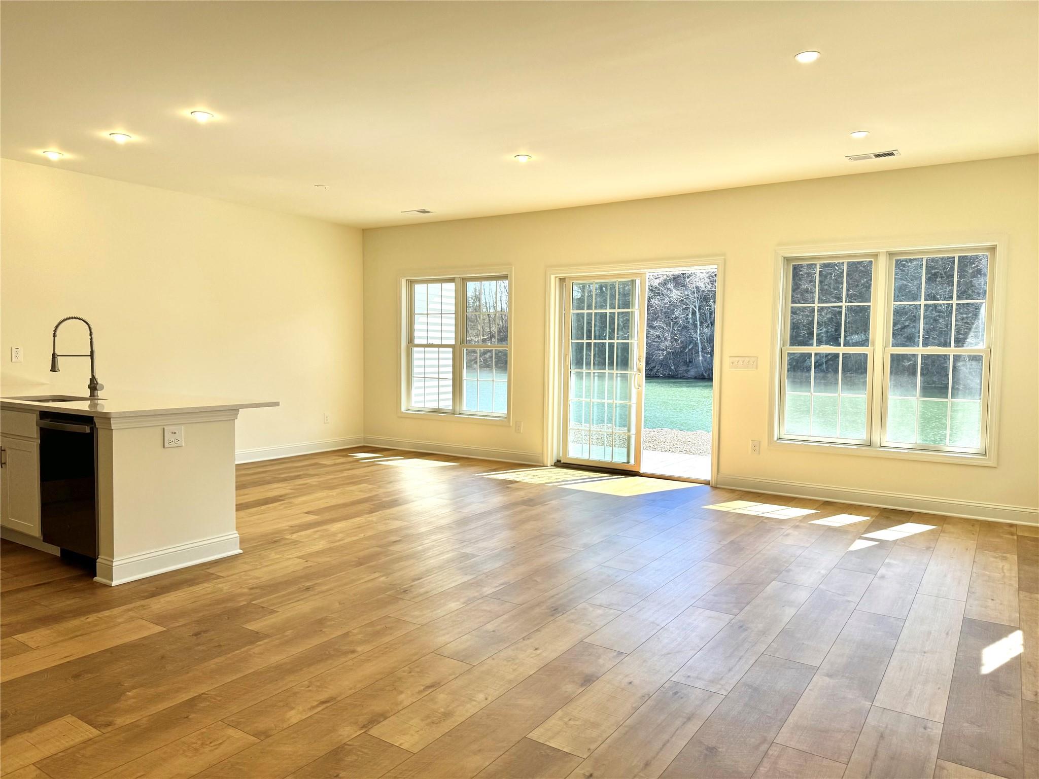 #14 photo, 32 Marina Drive, Catskill , NY 12414