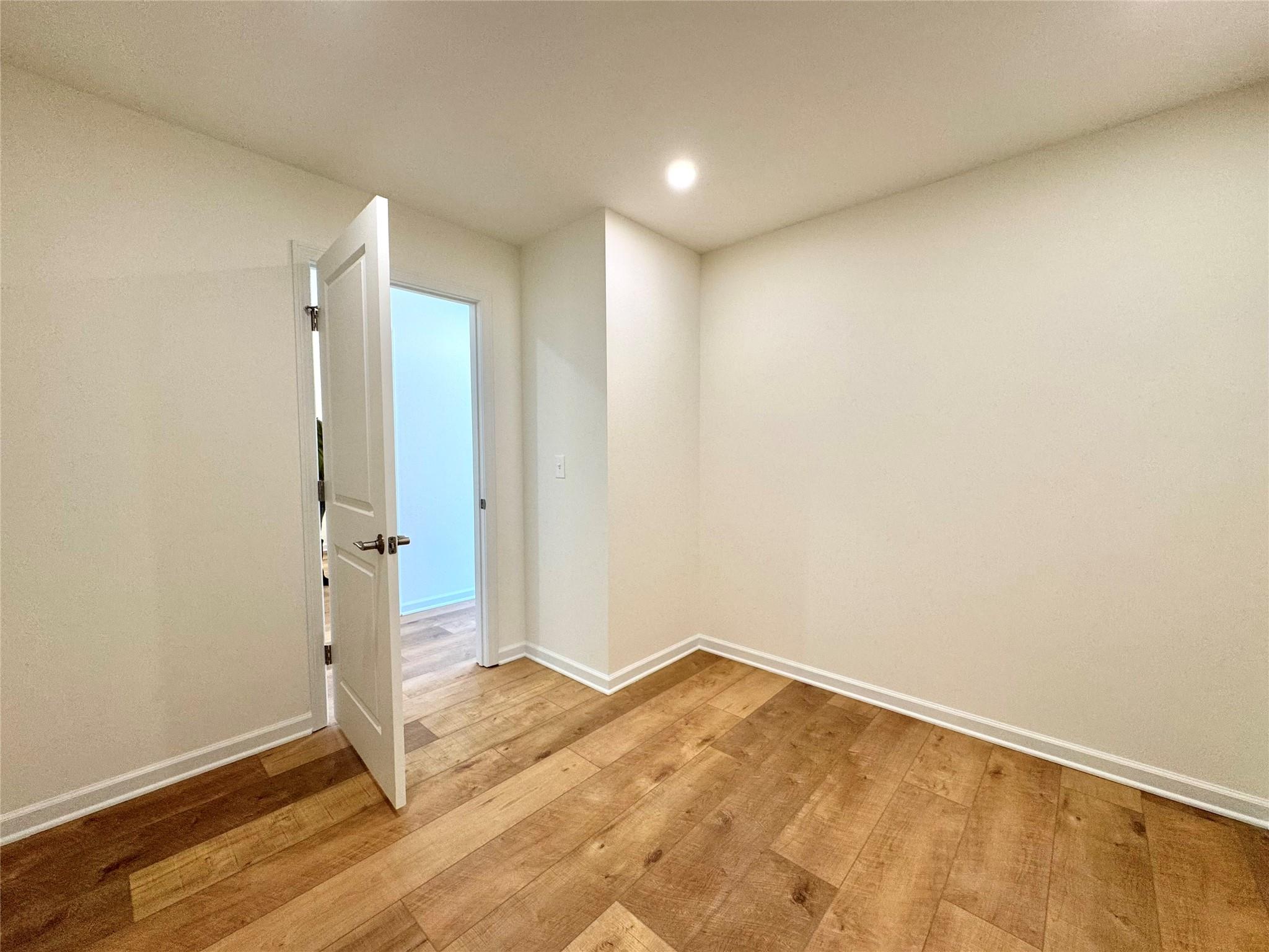 #15 photo, 32 Marina Drive, Catskill , NY 12414