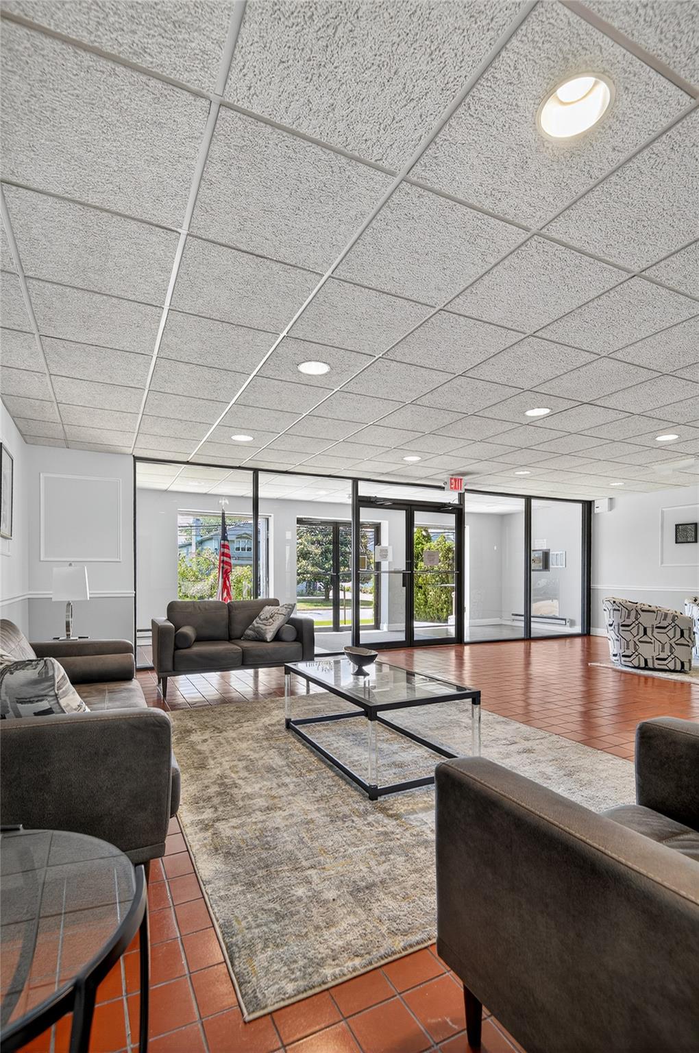 #18 photo, 175 Maple Avenue, 長島 西布雷 Westbury , NY 11590