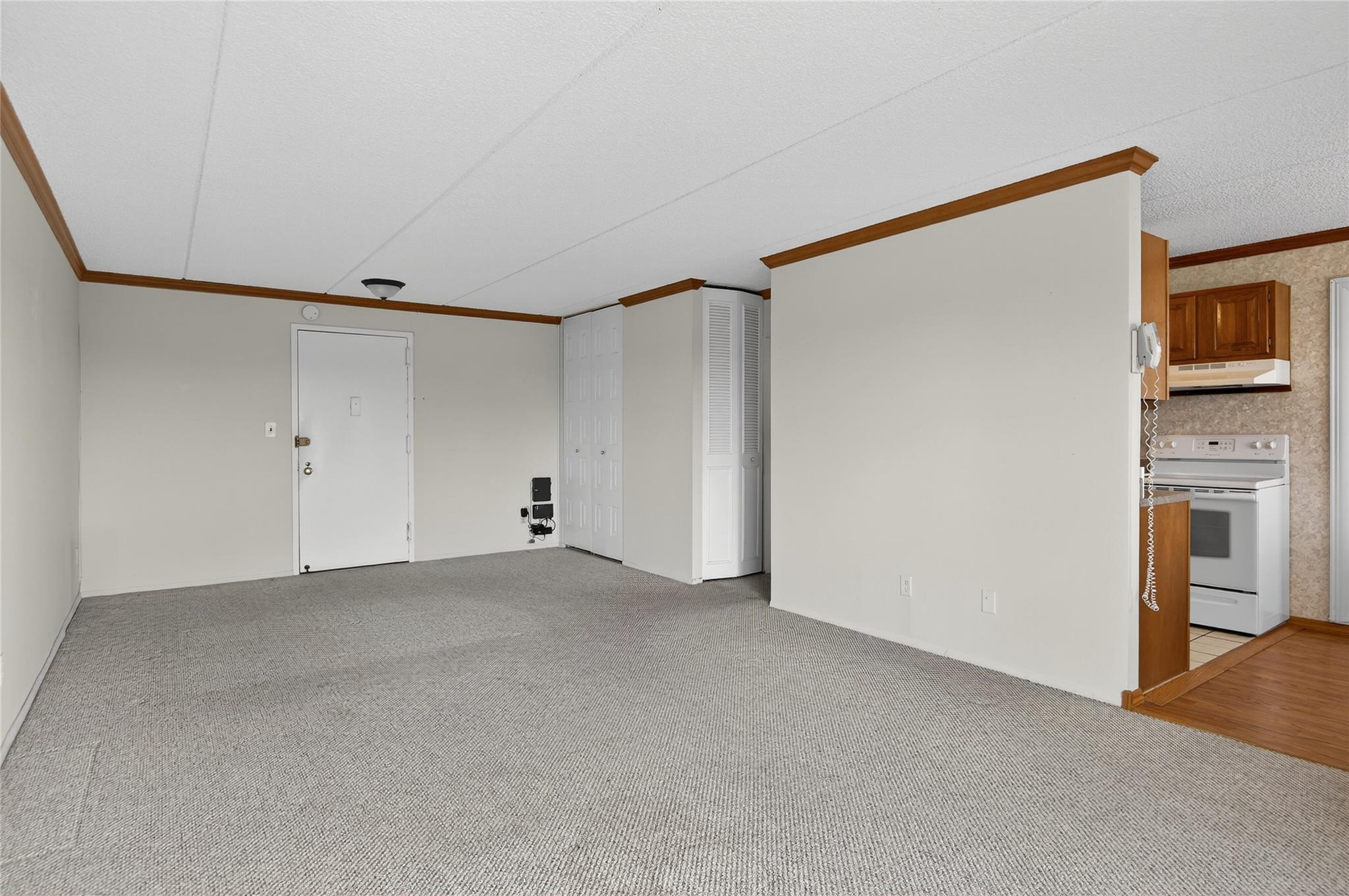 #4 photo, 175 Maple Avenue, 長島 西布雷 Westbury , NY 11590