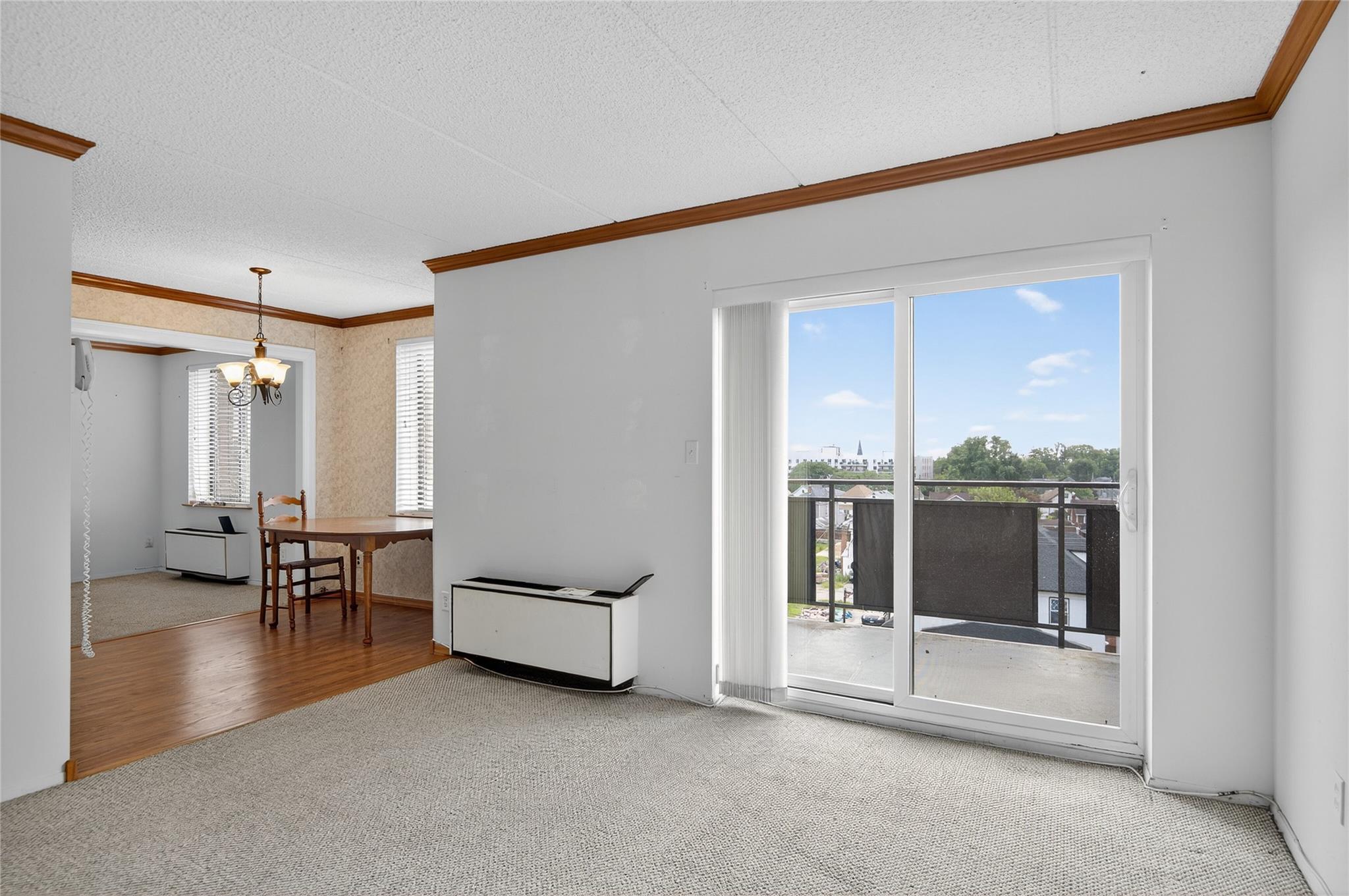 #5 photo, 175 Maple Avenue, 長島 西布雷 Westbury , NY 11590