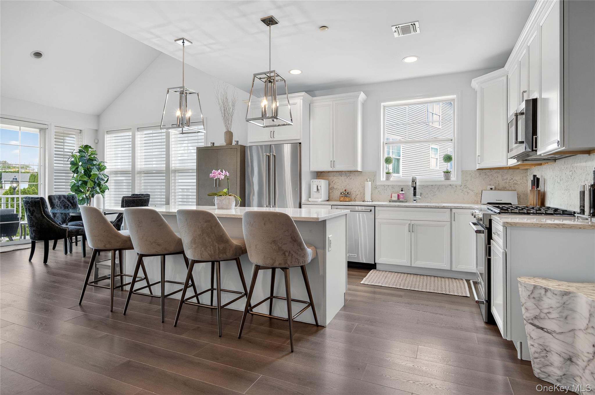 #14 photo, 2202 Townhome Way, サフォーク郡 Huntington Station , NY 11746