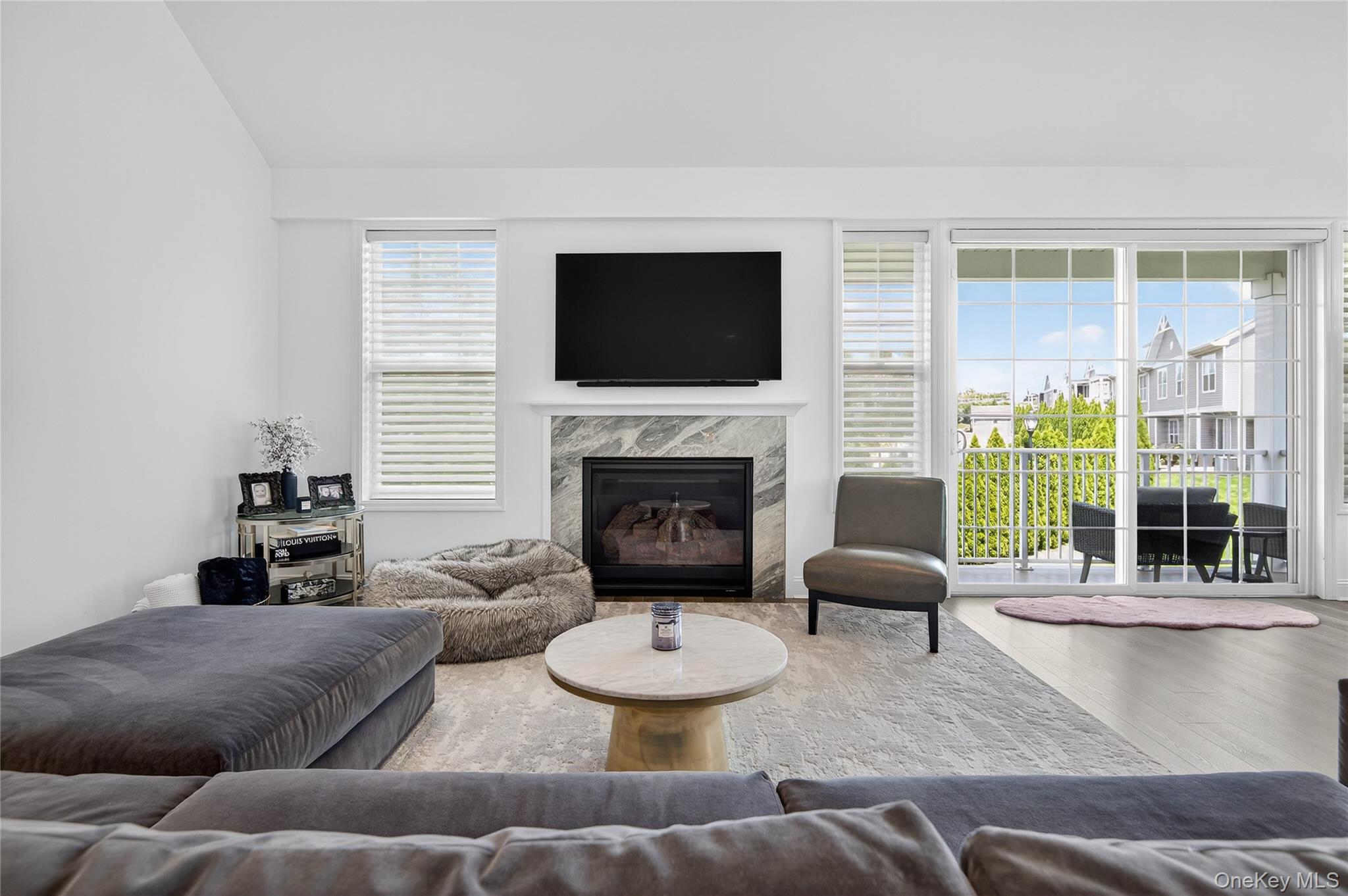 #5 photo, 2202 Townhome Way, サフォーク郡 Huntington Station , NY 11746