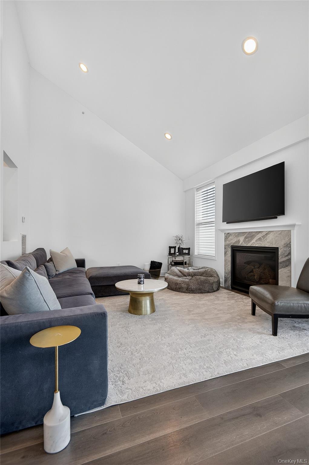 #8 photo, 2202 Townhome Way, サフォーク郡 Huntington Station , NY 11746