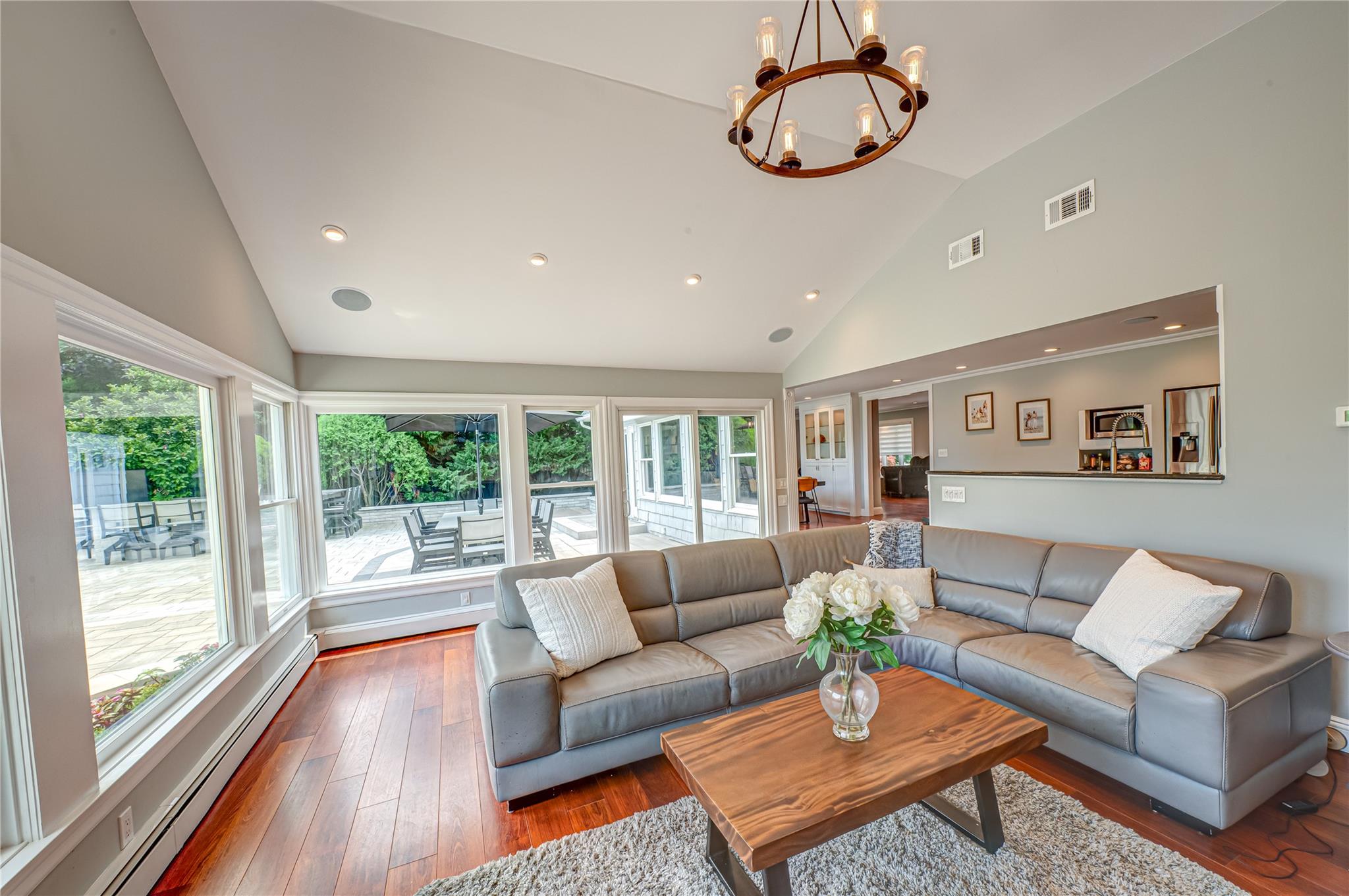 #12 photo, 82 The Helm, 東長島 东艾斯利普 East Islip , NY 11730