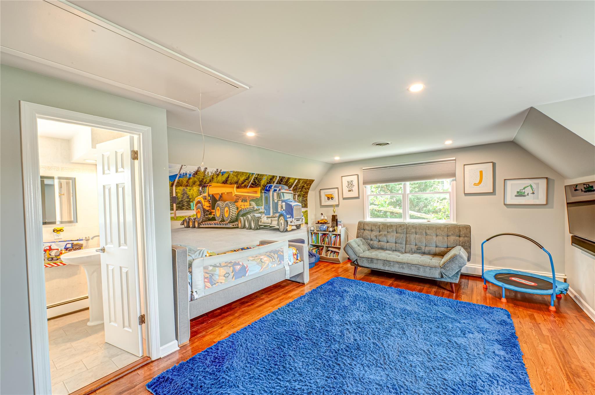 #19 photo, 82 The Helm, 東長島 东艾斯利普 East Islip , NY 11730