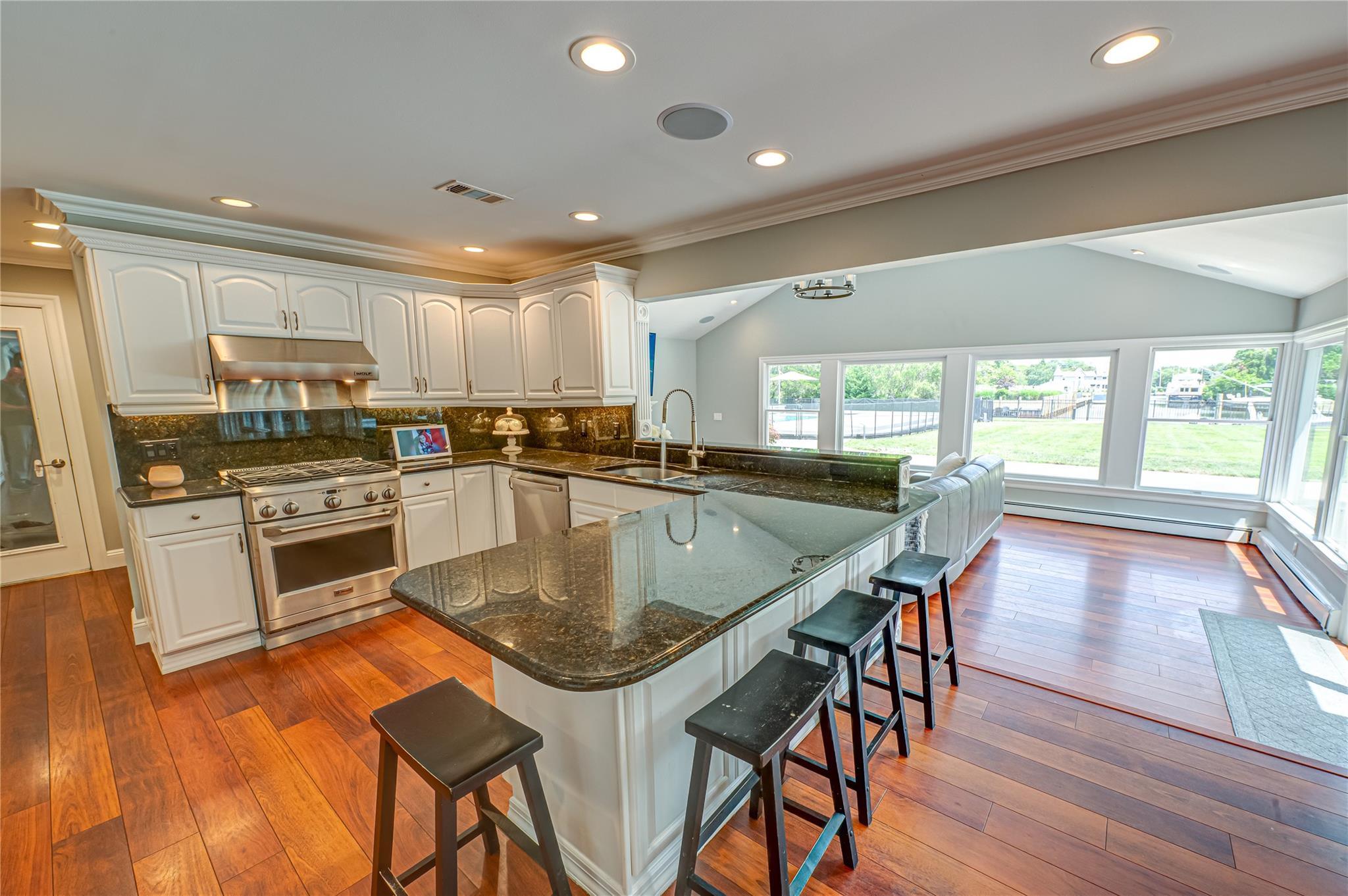 #7 photo, 82 The Helm, 東長島 东艾斯利普 East Islip , NY 11730