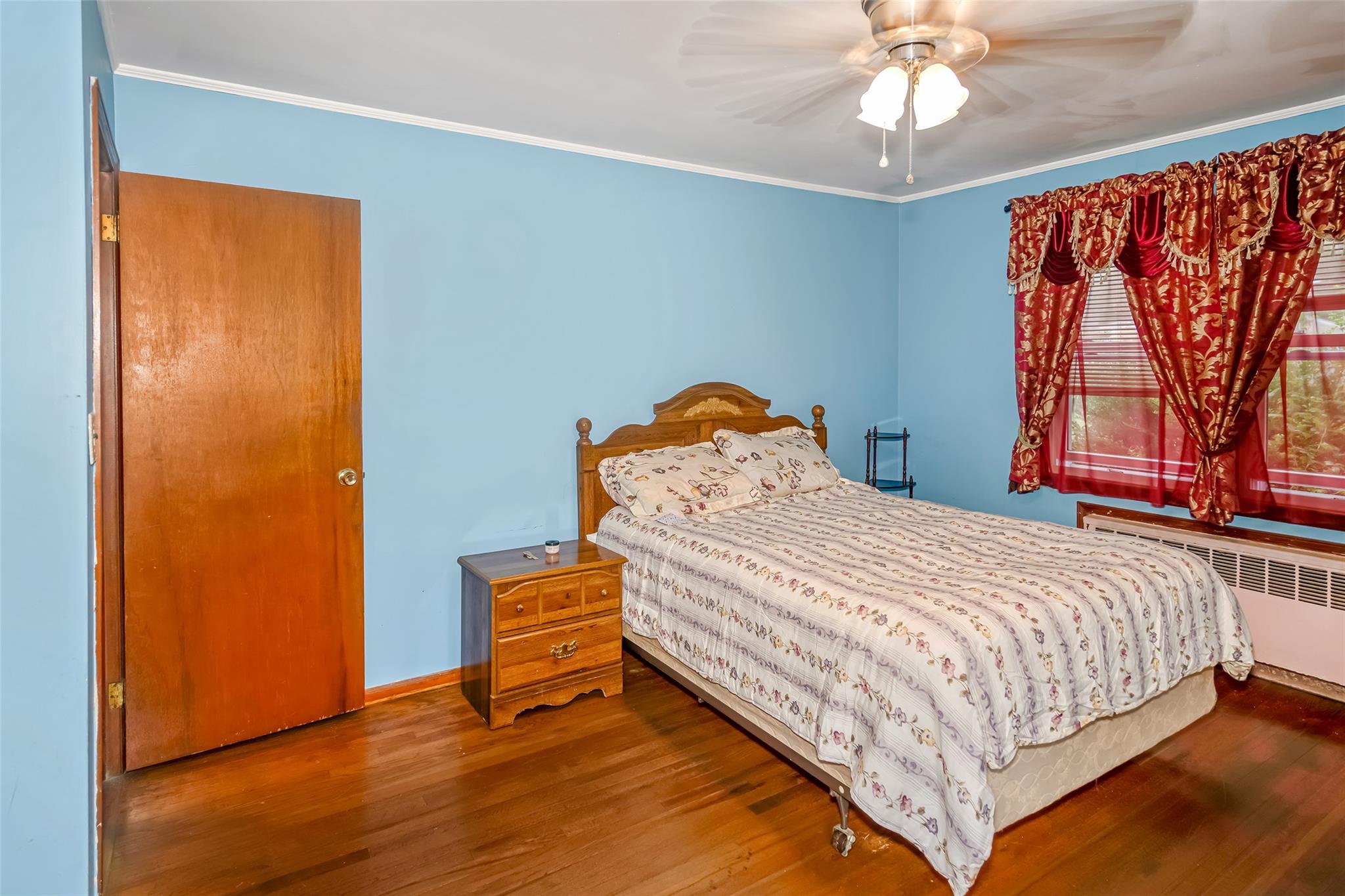 #5 photo, 35 Anna Street, Bay Shore , NY 11706