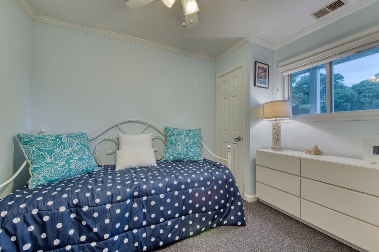 #5 photo, 61 W Tiana Road, サフォーク郡 Hampton Bays , NY 11946