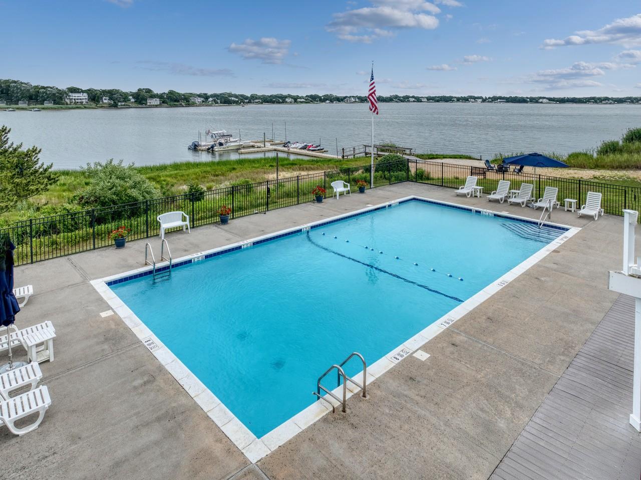 #9 photo, 61 W Tiana Road, サフォーク郡 Hampton Bays , NY 11946