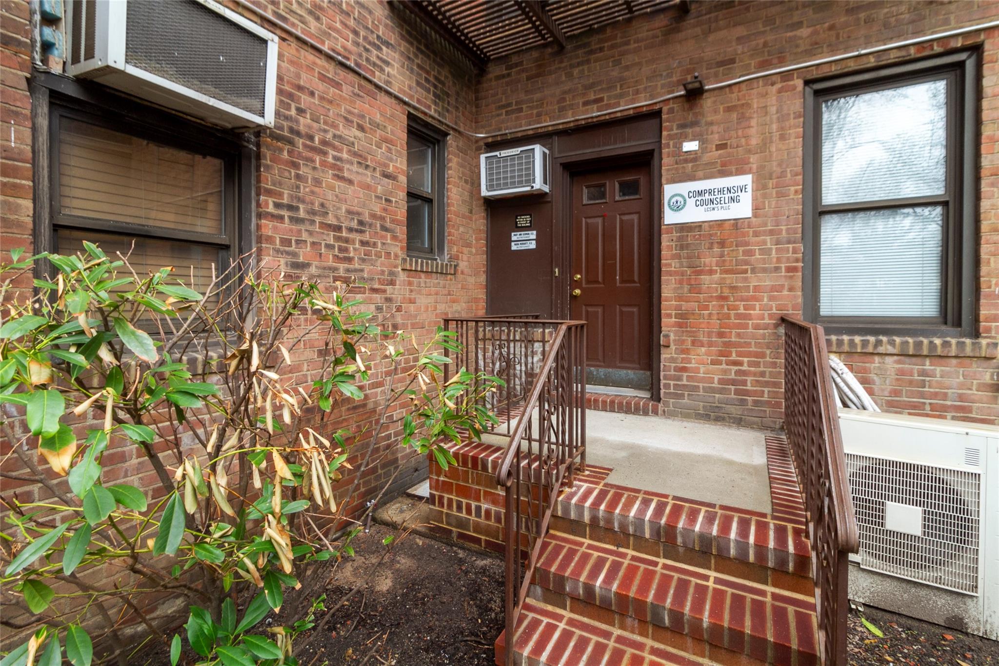 #15 photo, 98-120 Queens Boulevard, クイーンズ区 Rego Park , NY 11374