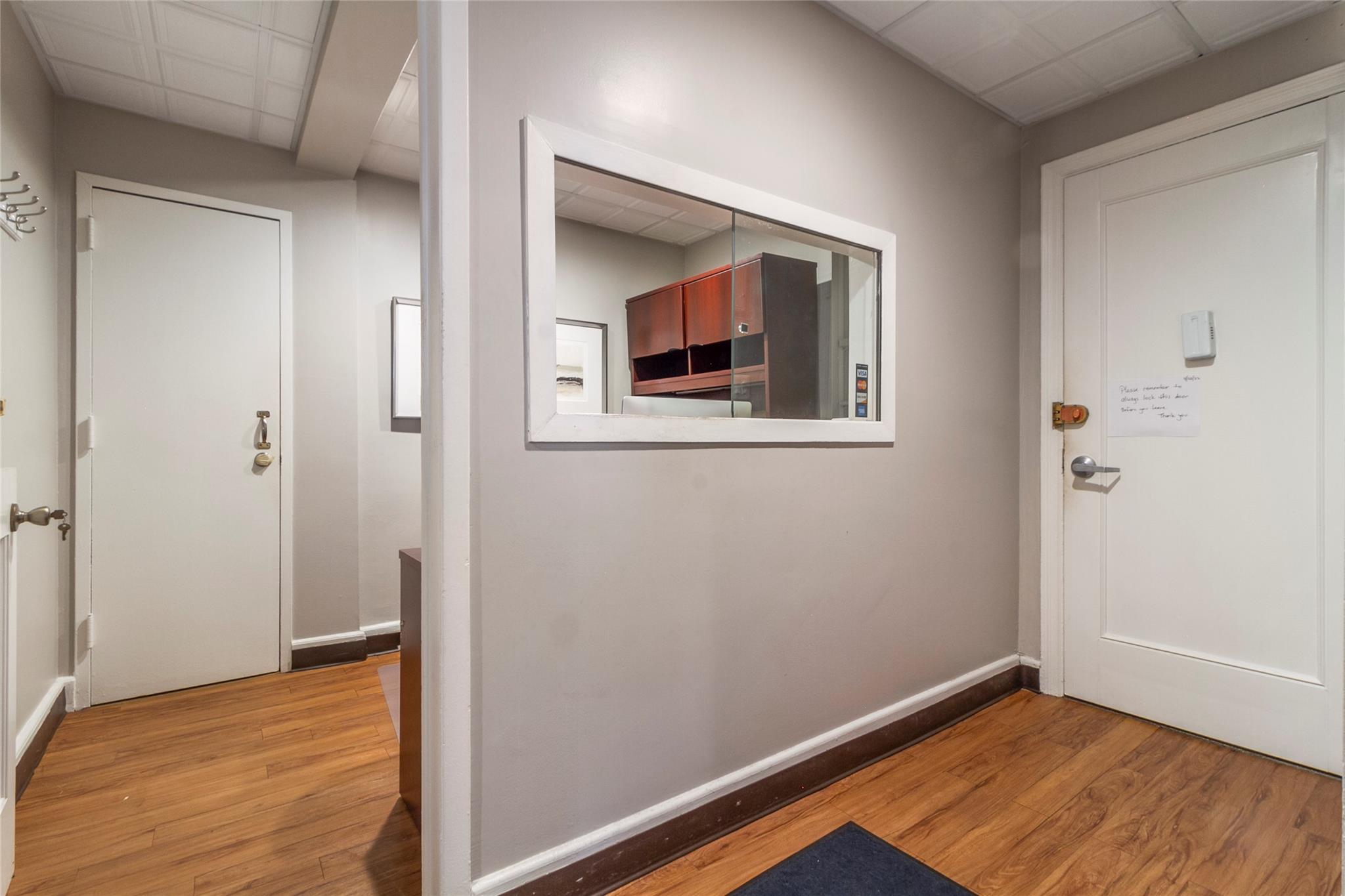 #6 photo, 98-120 Queens Boulevard, クイーンズ区 Rego Park , NY 11374