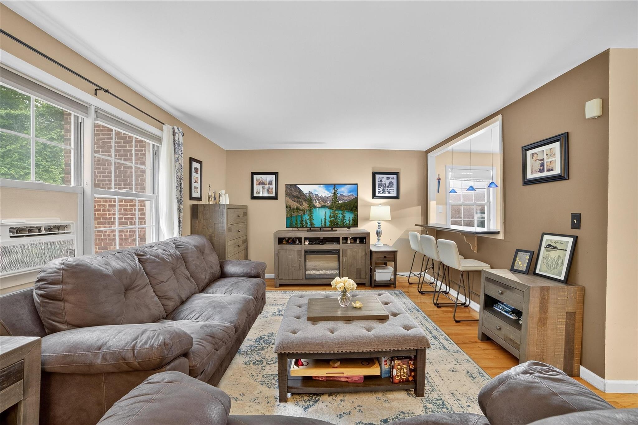 #3 photo, 33 Fieldstone Drive, Hartsdale , NY 10530