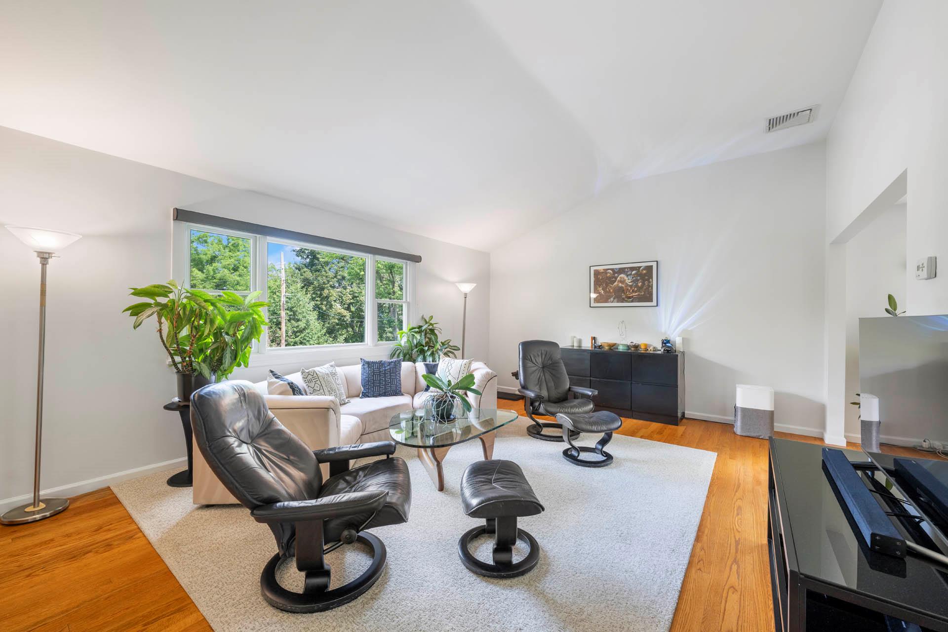 #4 photo, 3 Ivanhoe Place, Briarcliff Manor , NY 10510