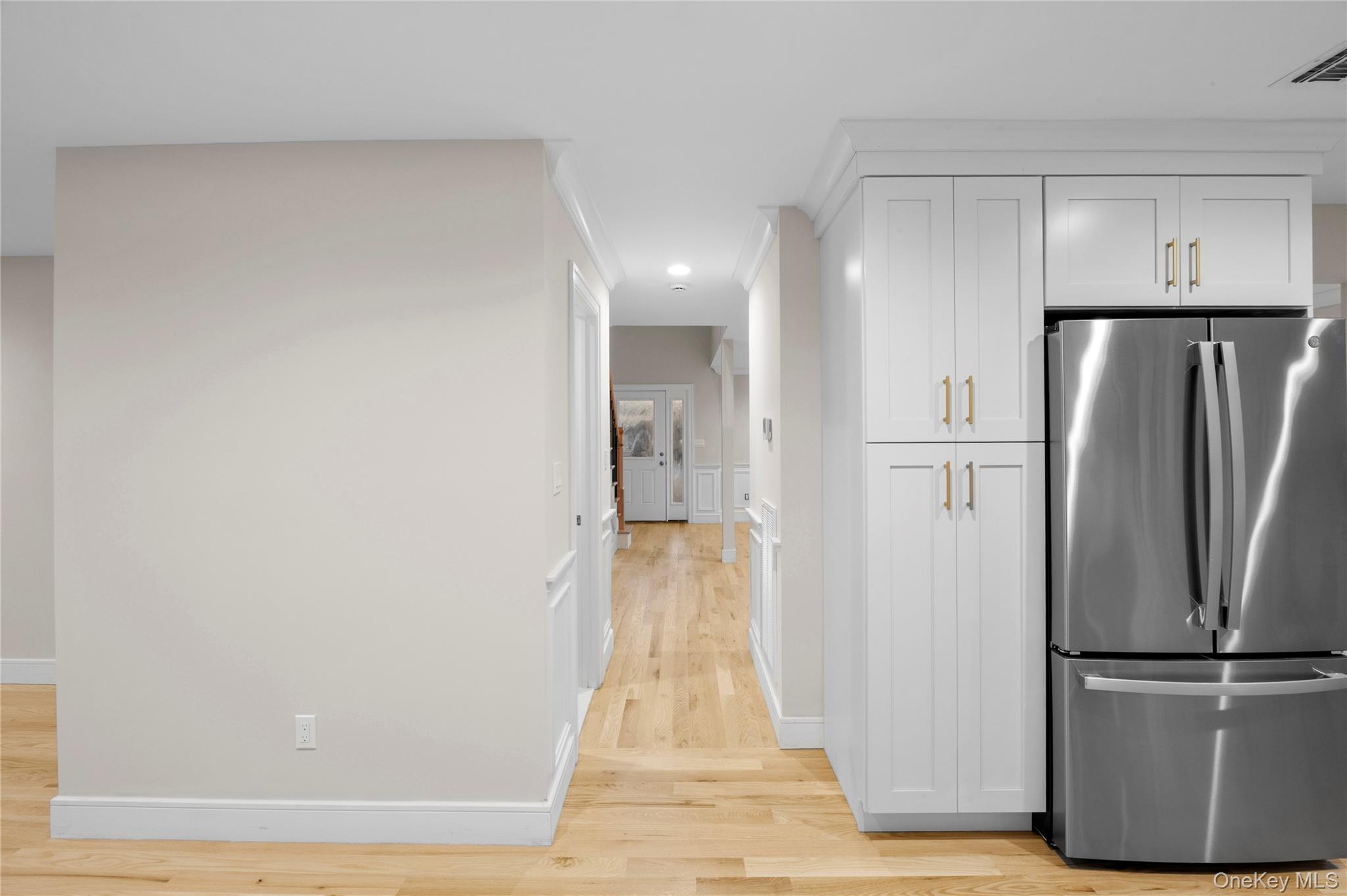 #13 photo, 335 Evans Avenue, ナッソー郡 Elmont , NY 11003