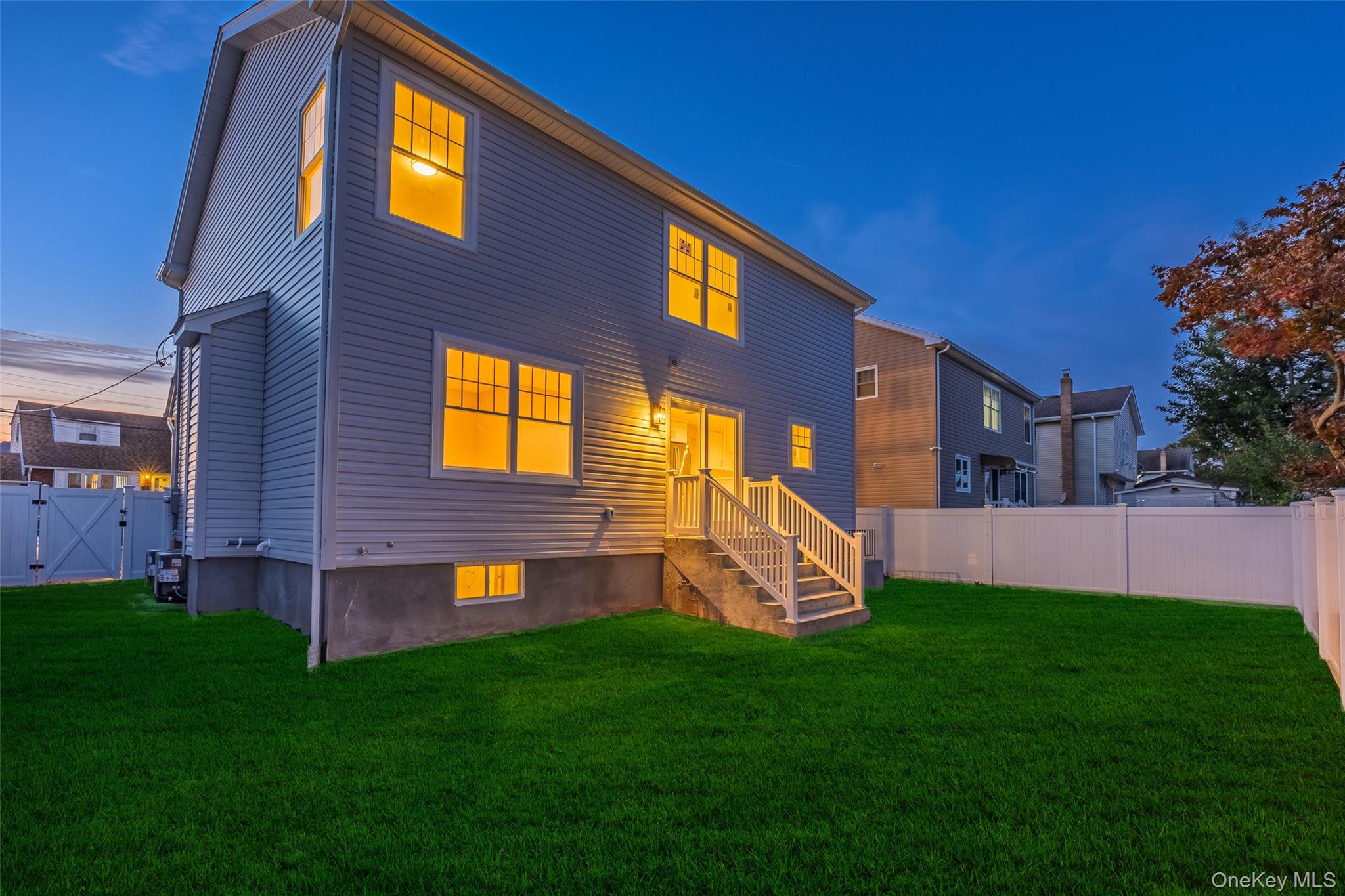 #4 photo, 335 Evans Avenue, ナッソー郡 Elmont , NY 11003