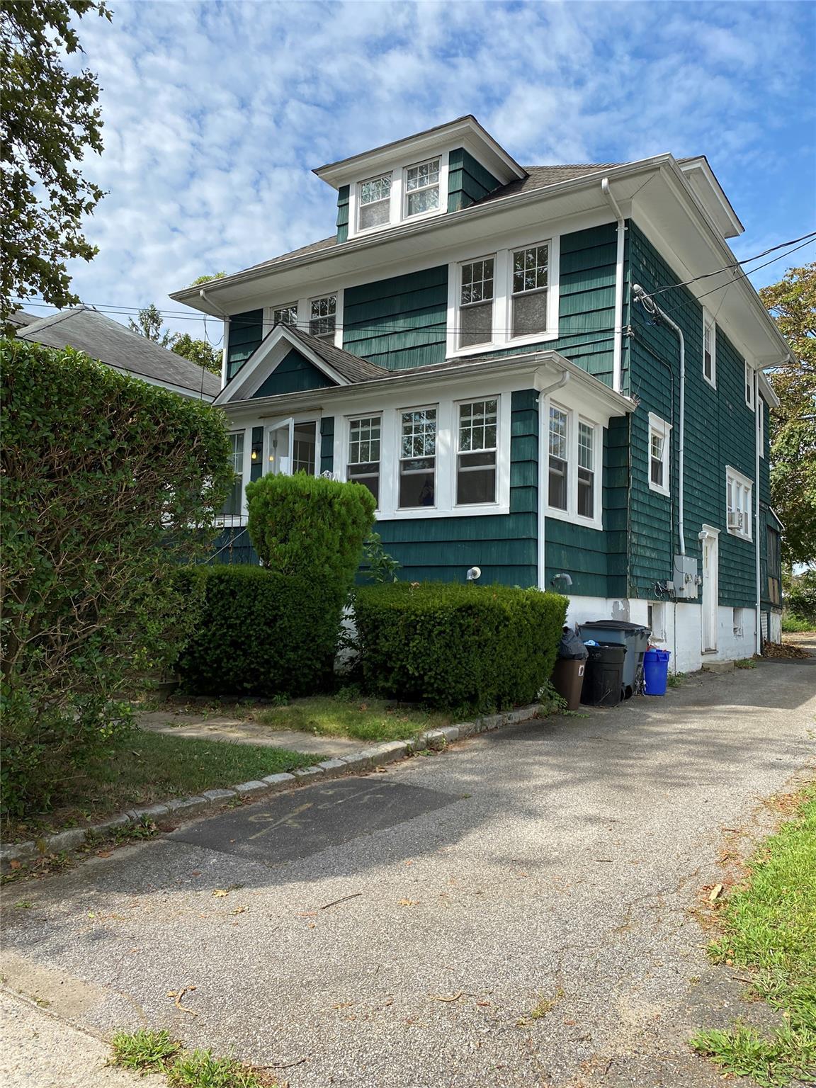 #1 photo, 38 Totten Place, Babylon , NY 11702