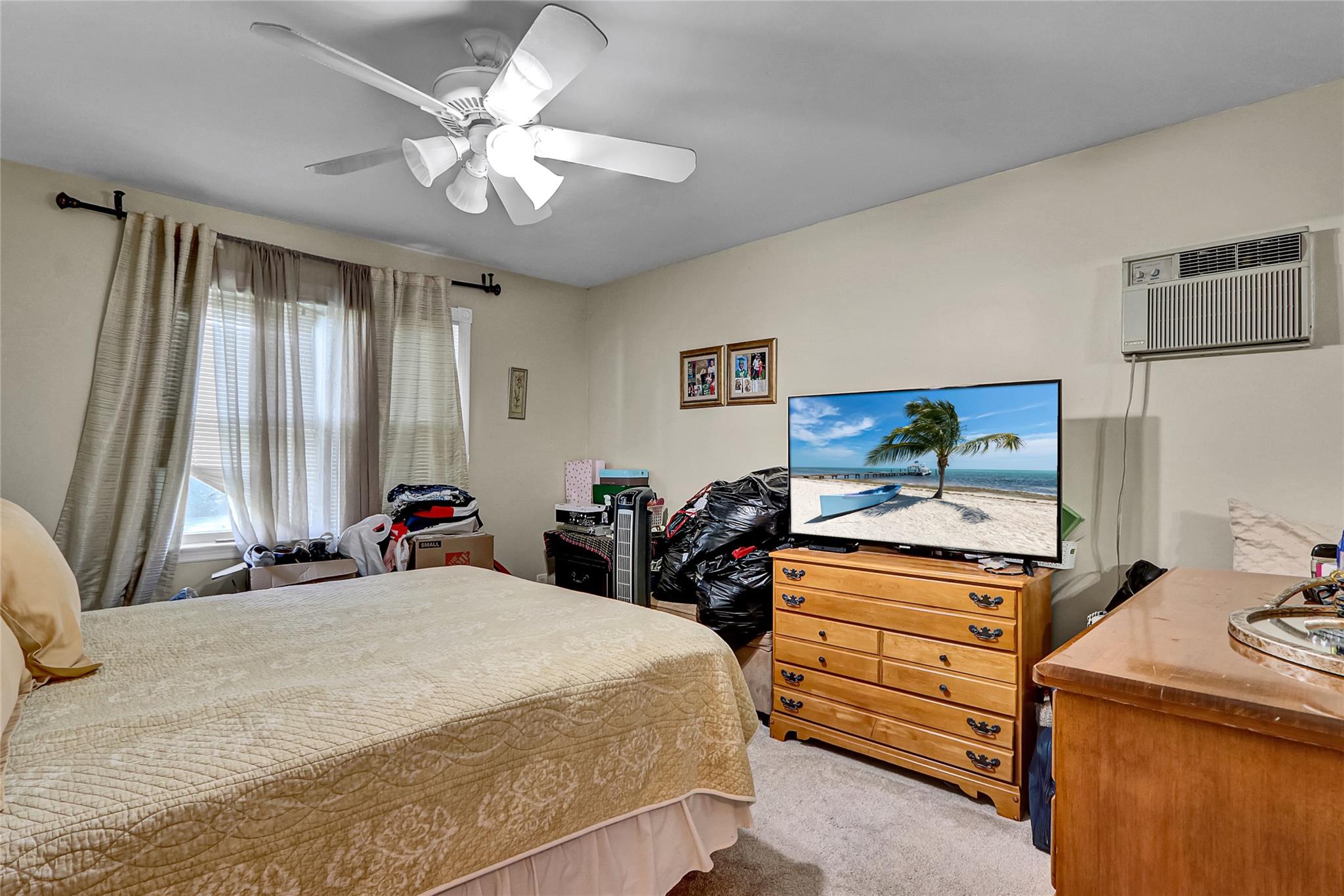 #12 photo, 181 Maple Avenue, ناسو East Meadow , NY 11554