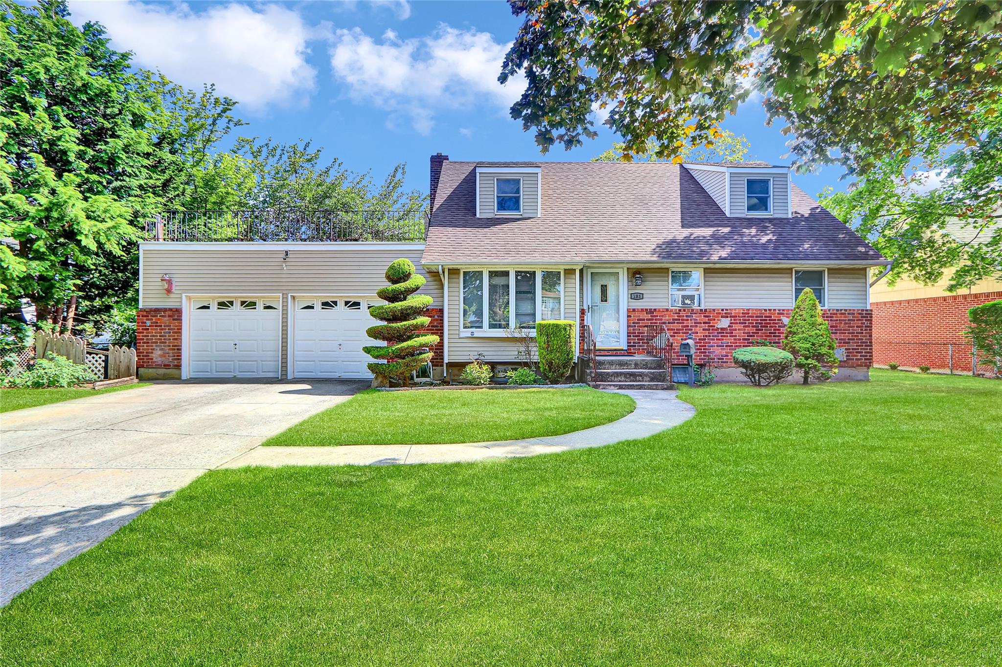 #2 photo, 181 Maple Avenue, ناسو East Meadow , NY 11554