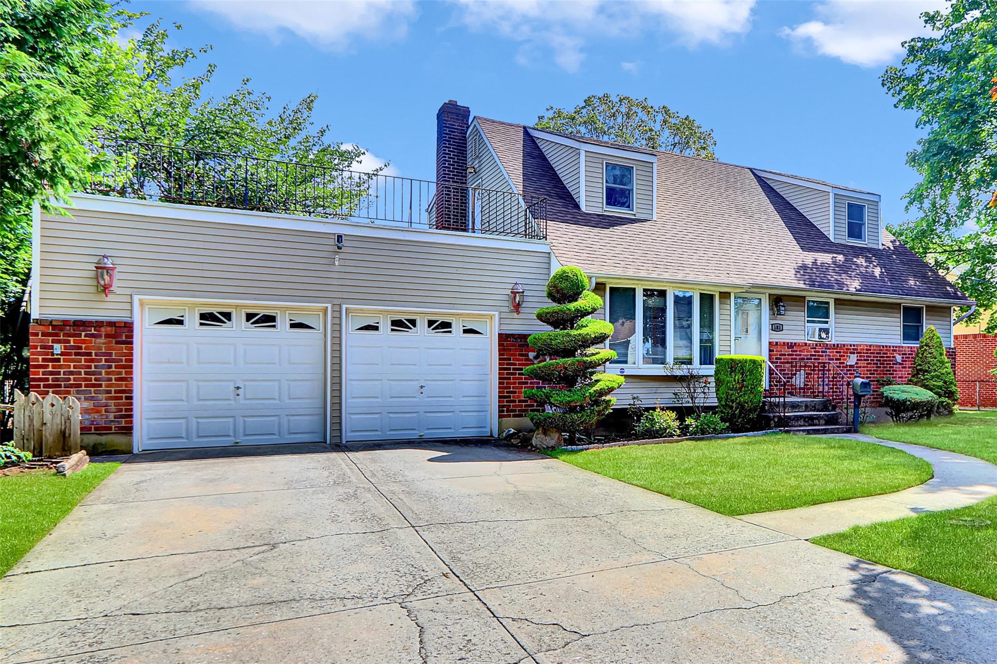 #3 photo, 181 Maple Avenue, ناسو East Meadow , NY 11554