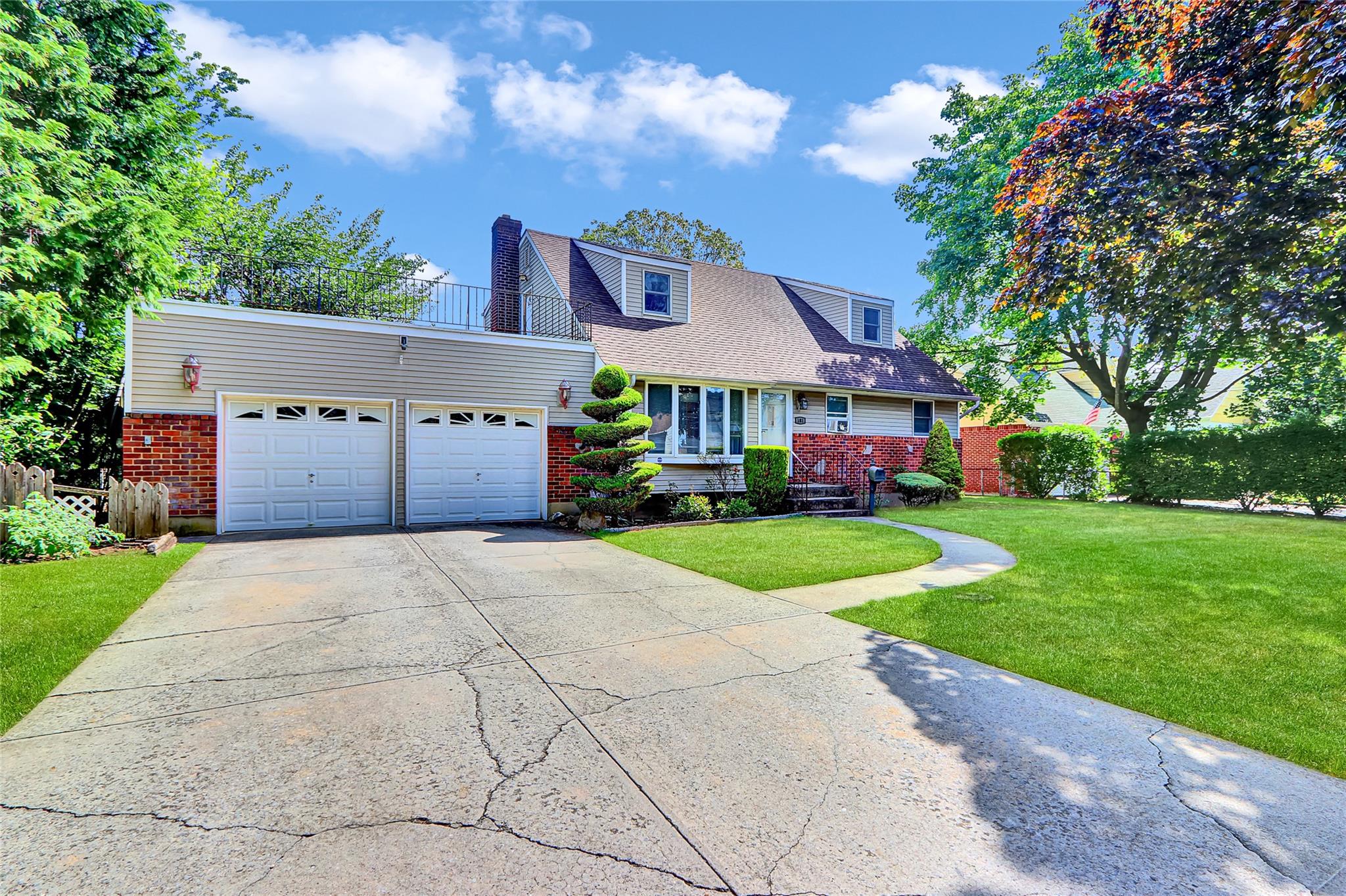 #4 photo, 181 Maple Avenue, ناسو East Meadow , NY 11554